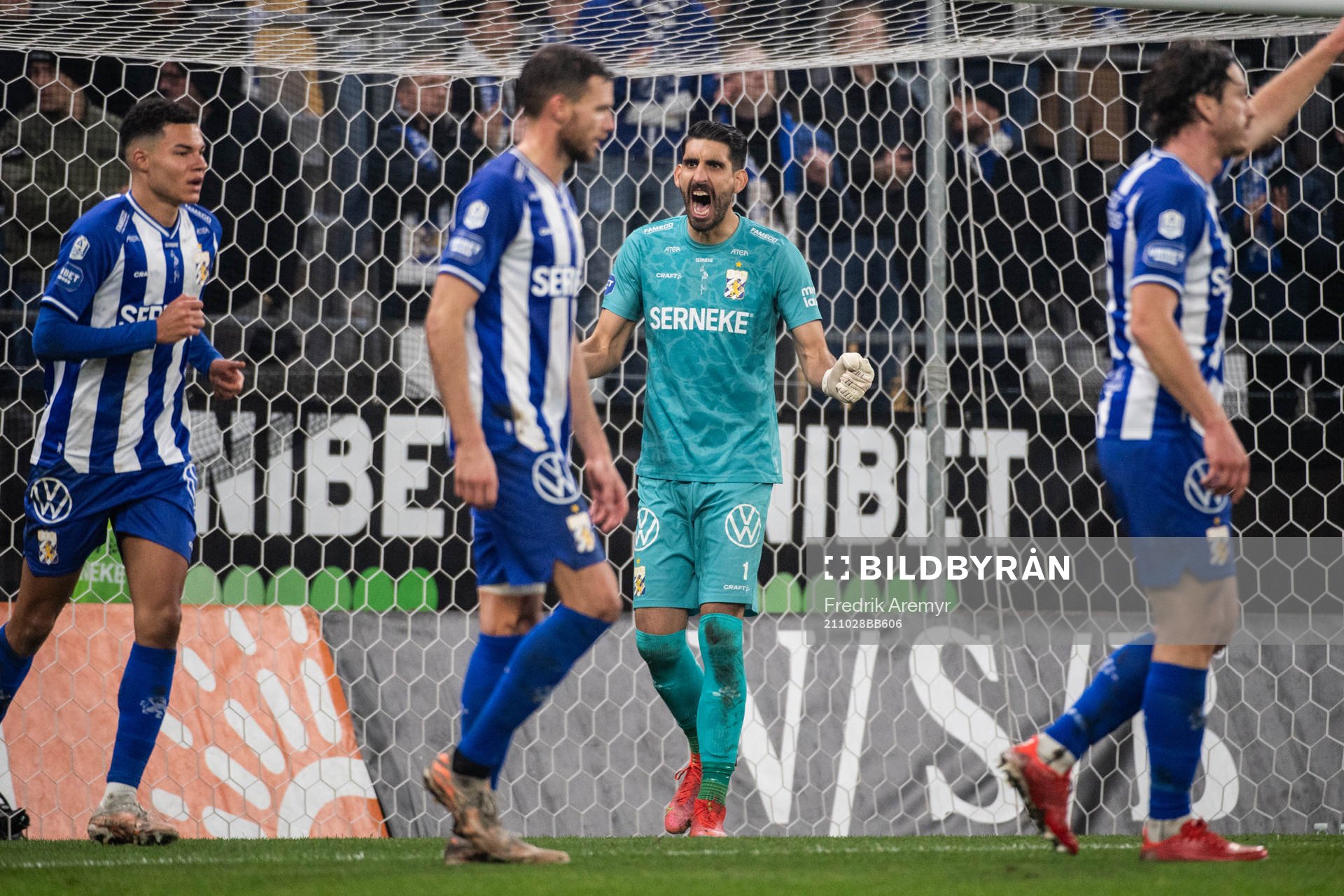 IFK Göteborgs målvakt Giannis Anestis jublar