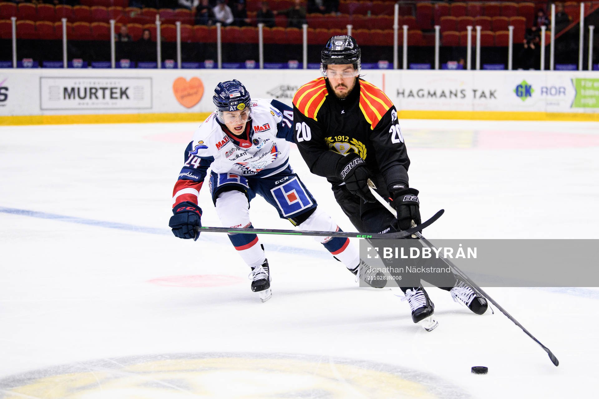 Brynäs Oula Palve och Linköpings Elliot Ekmark