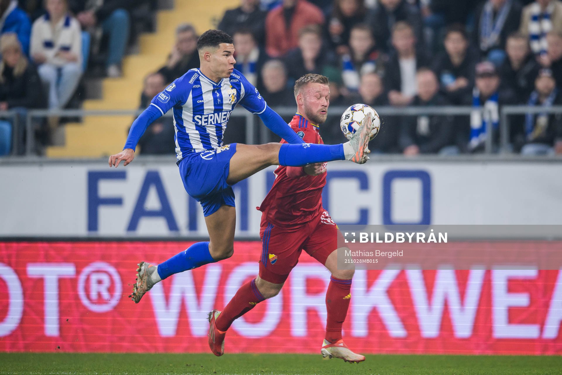 IFK Göteborgs Alexander Jallow och Djurgårdens Nicklas
