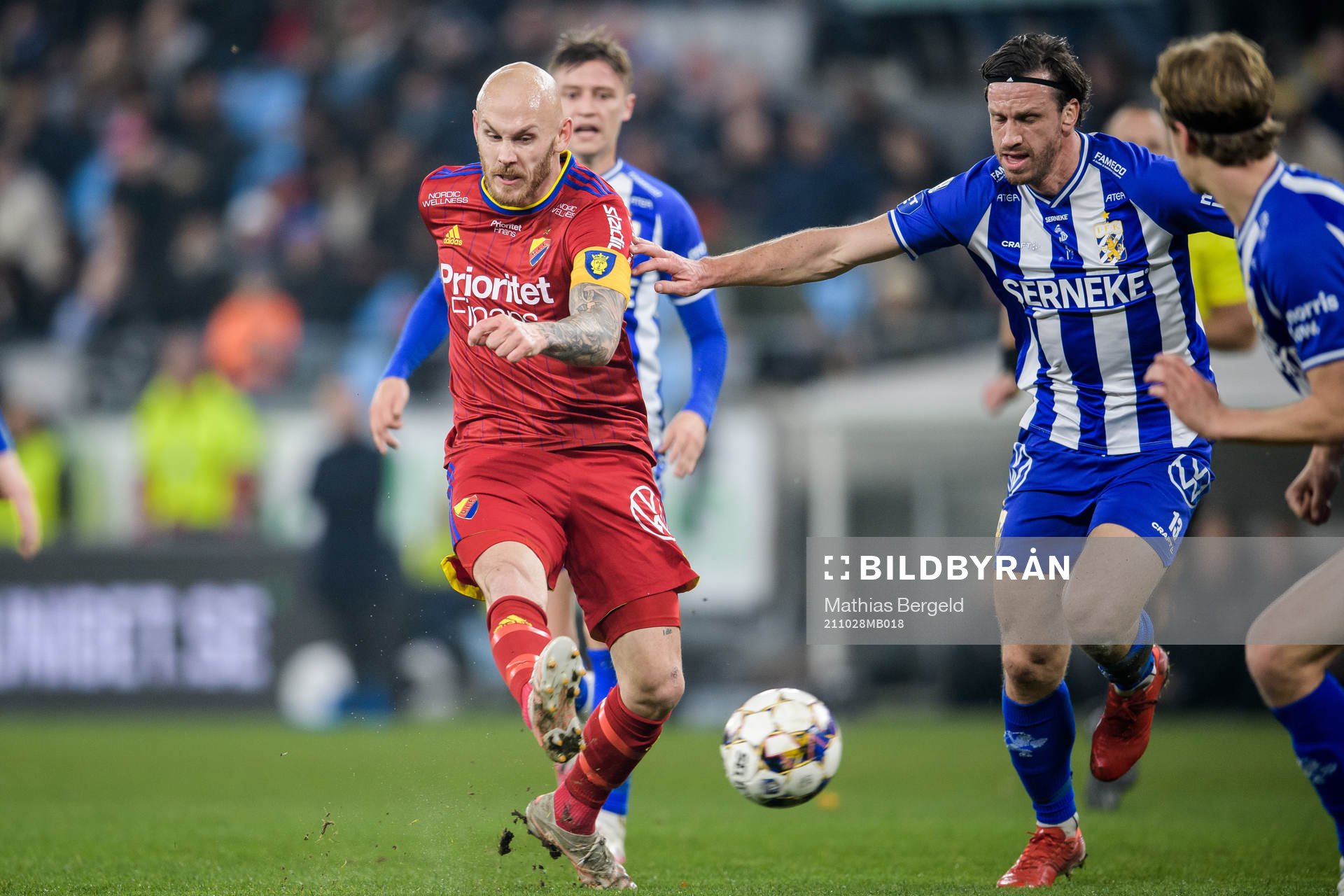 Djurgårdens Magnus Eriksson och IFK Göteborgs Gustav
