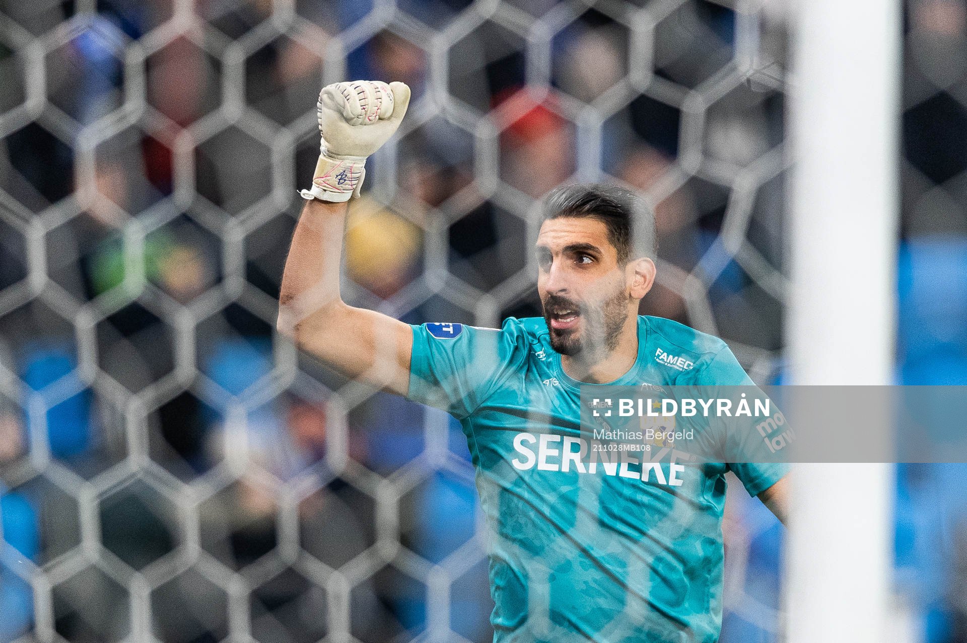 IFK Göteborgs målvakt Giannis Anestis jublar under fotbollsmatchen i Allsvenskan mellan IFK Göteborg och Djurgården den 28 oktober 2021 i Göteborg.