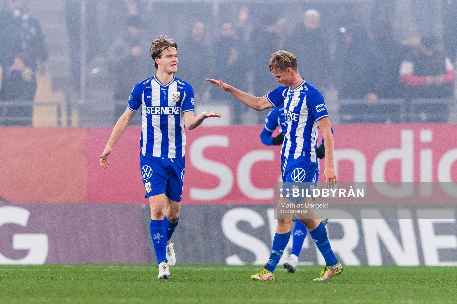 IFK Göteborgs August Erlingmark jublar med Oscar