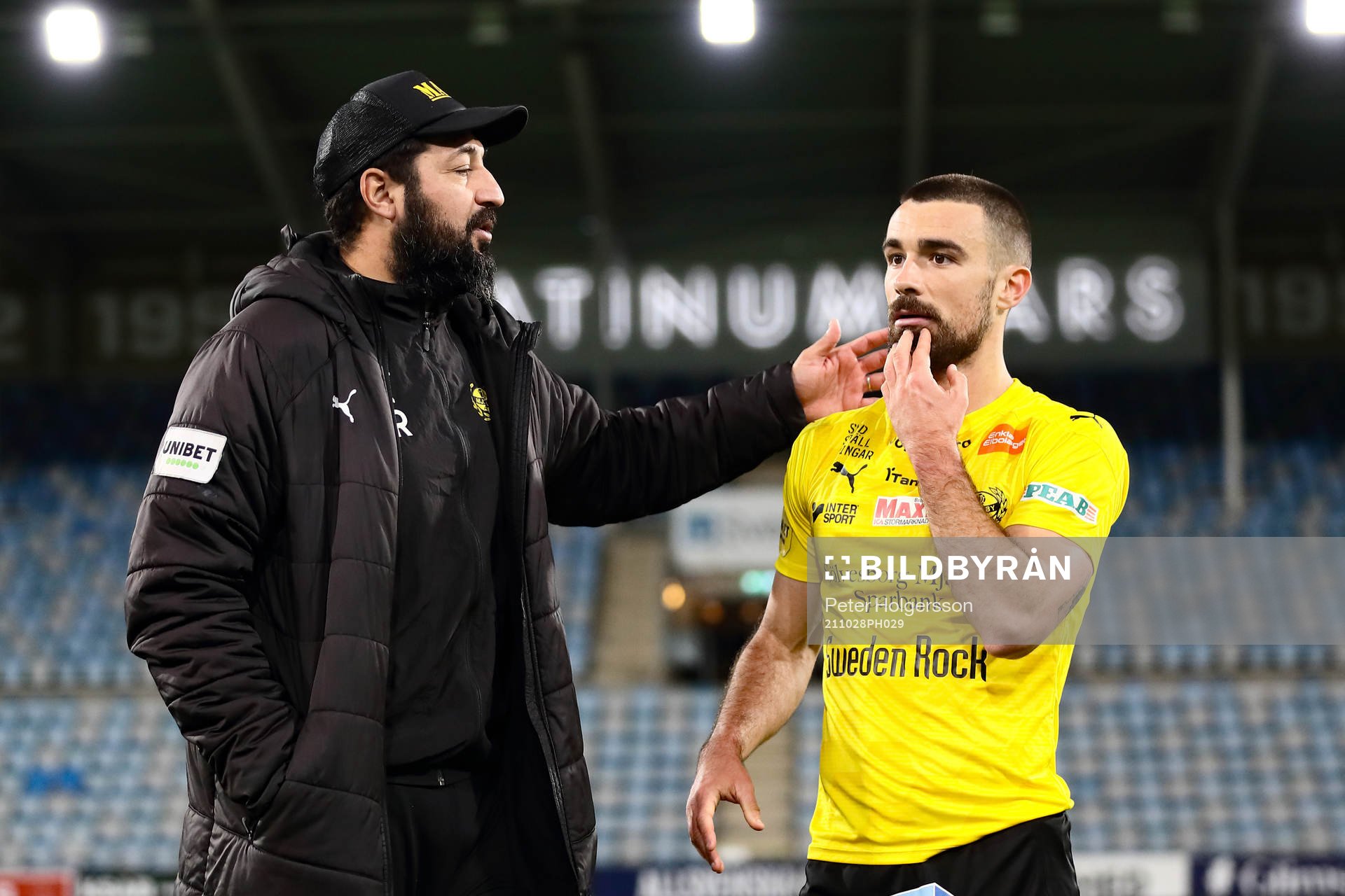 Mjällbys assisterande tränare Juan Robledo och Mjällbys