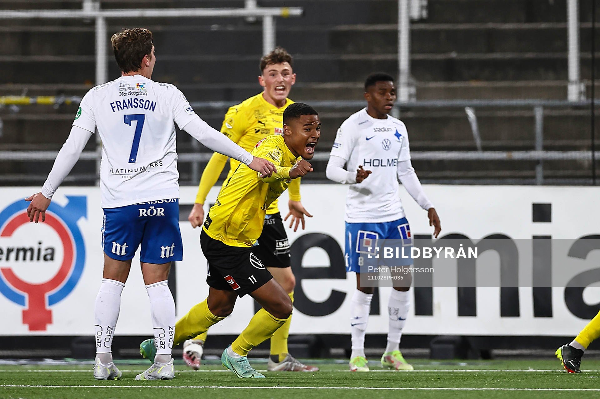 Mjällbys Amin Sarr jublar