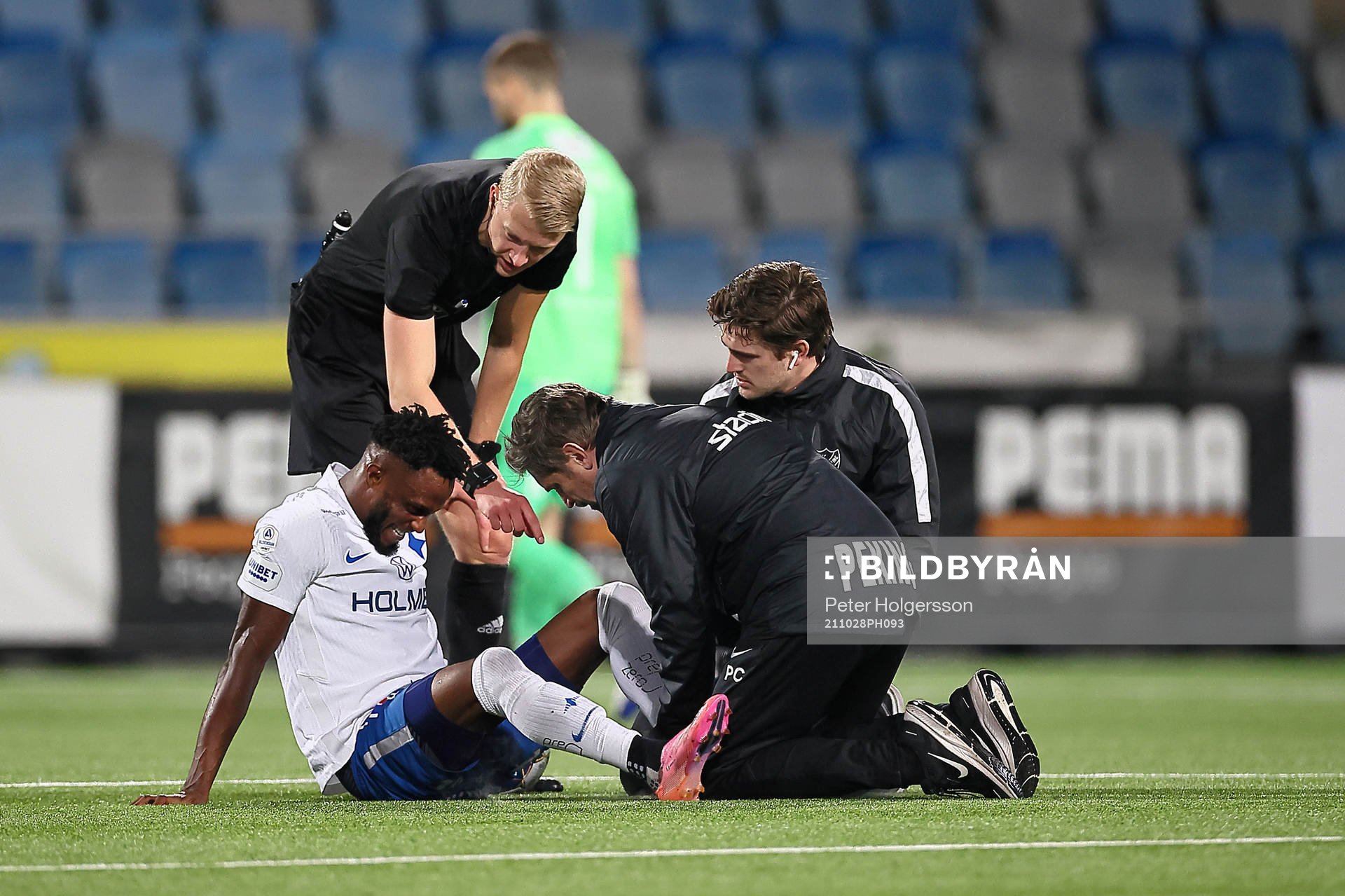 IFK Norrköpings Samuel Adegbenro har smärta