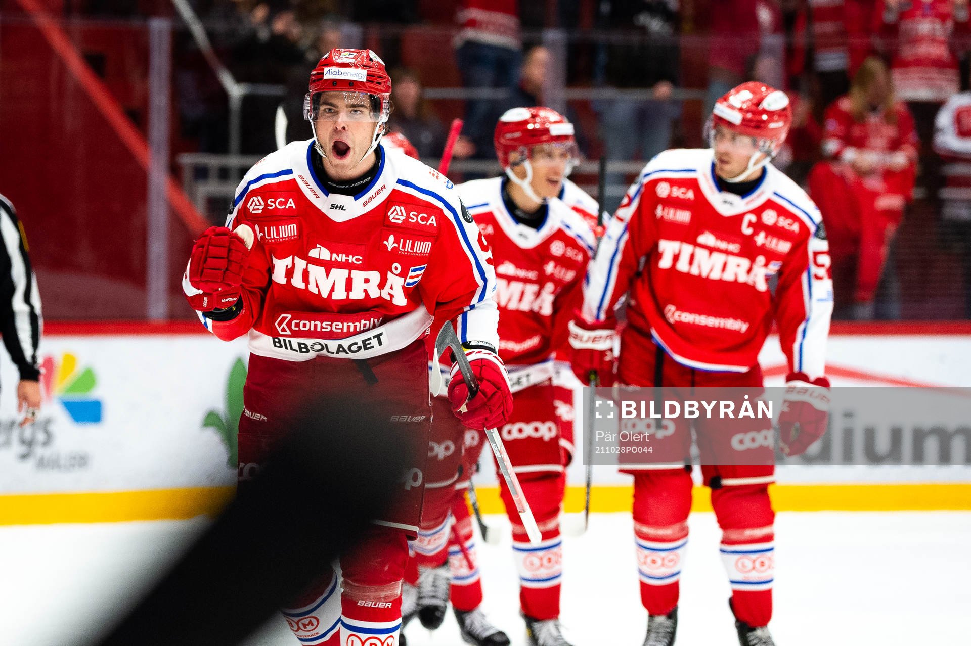 Timrås Viktor Lodin jublar