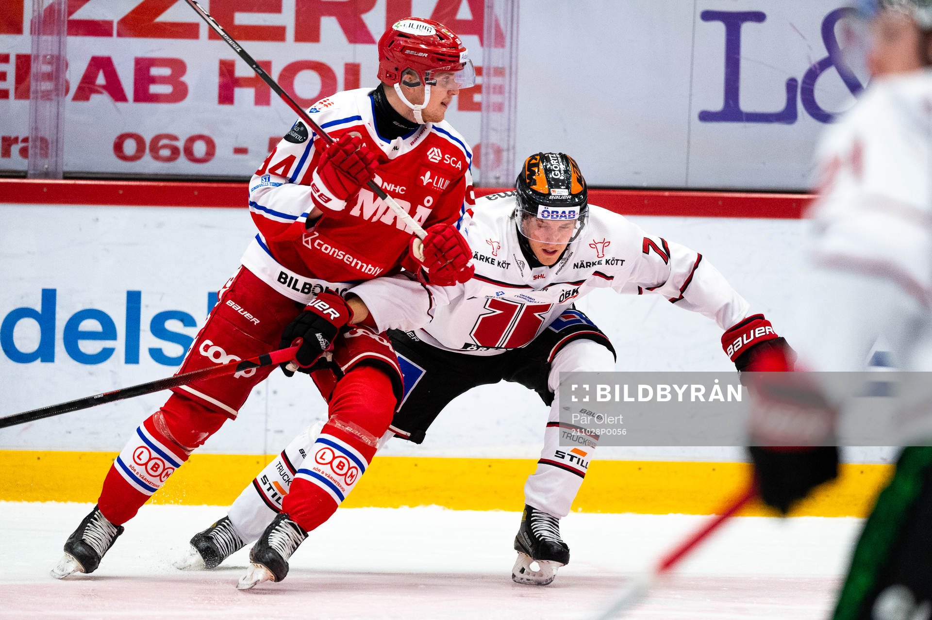 Timrås Sebastian Hartmann och Örebros Marcus Hardegård