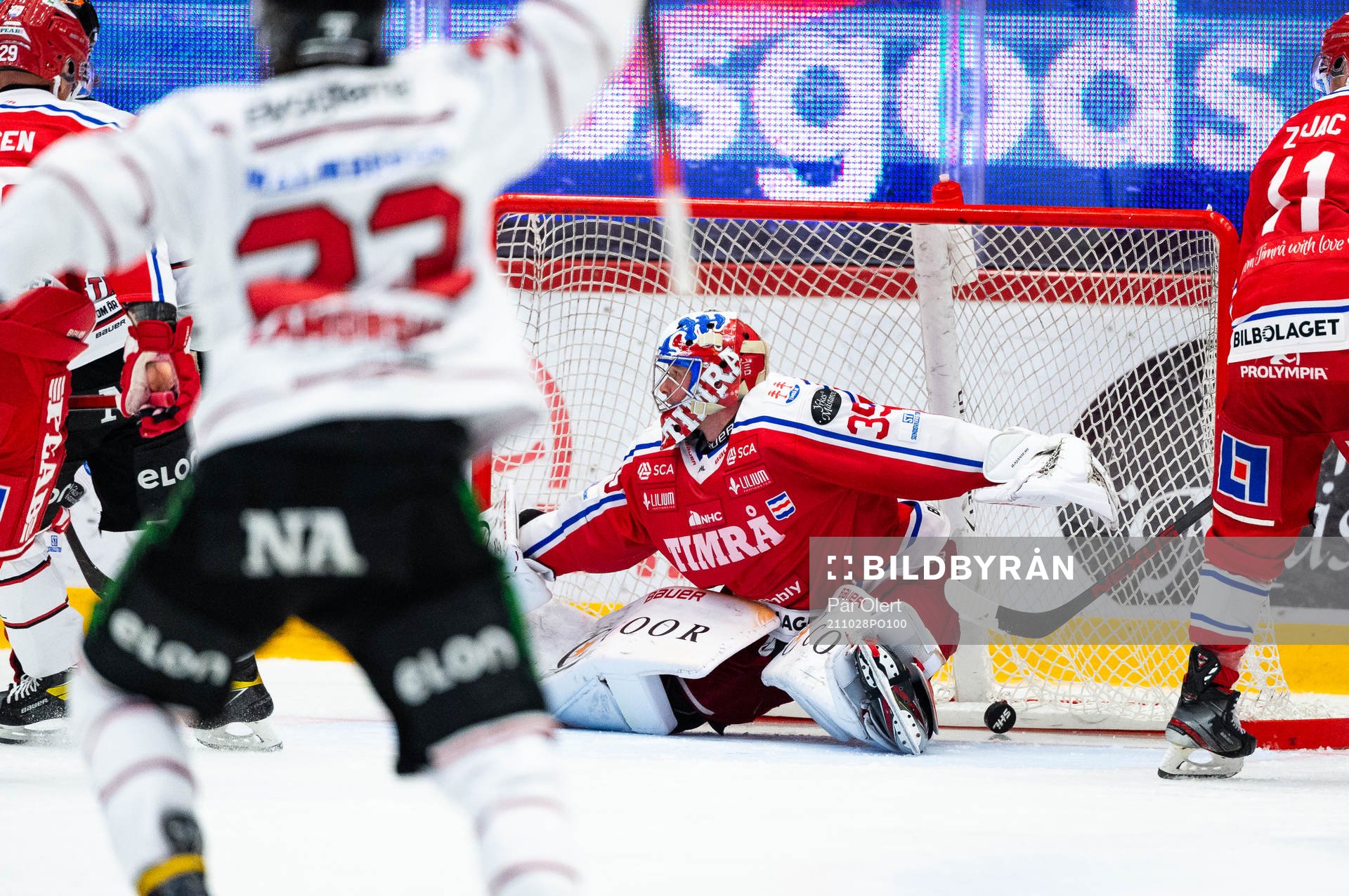 Timrås målvakt Sami Rajaniemi släpper in 2-2