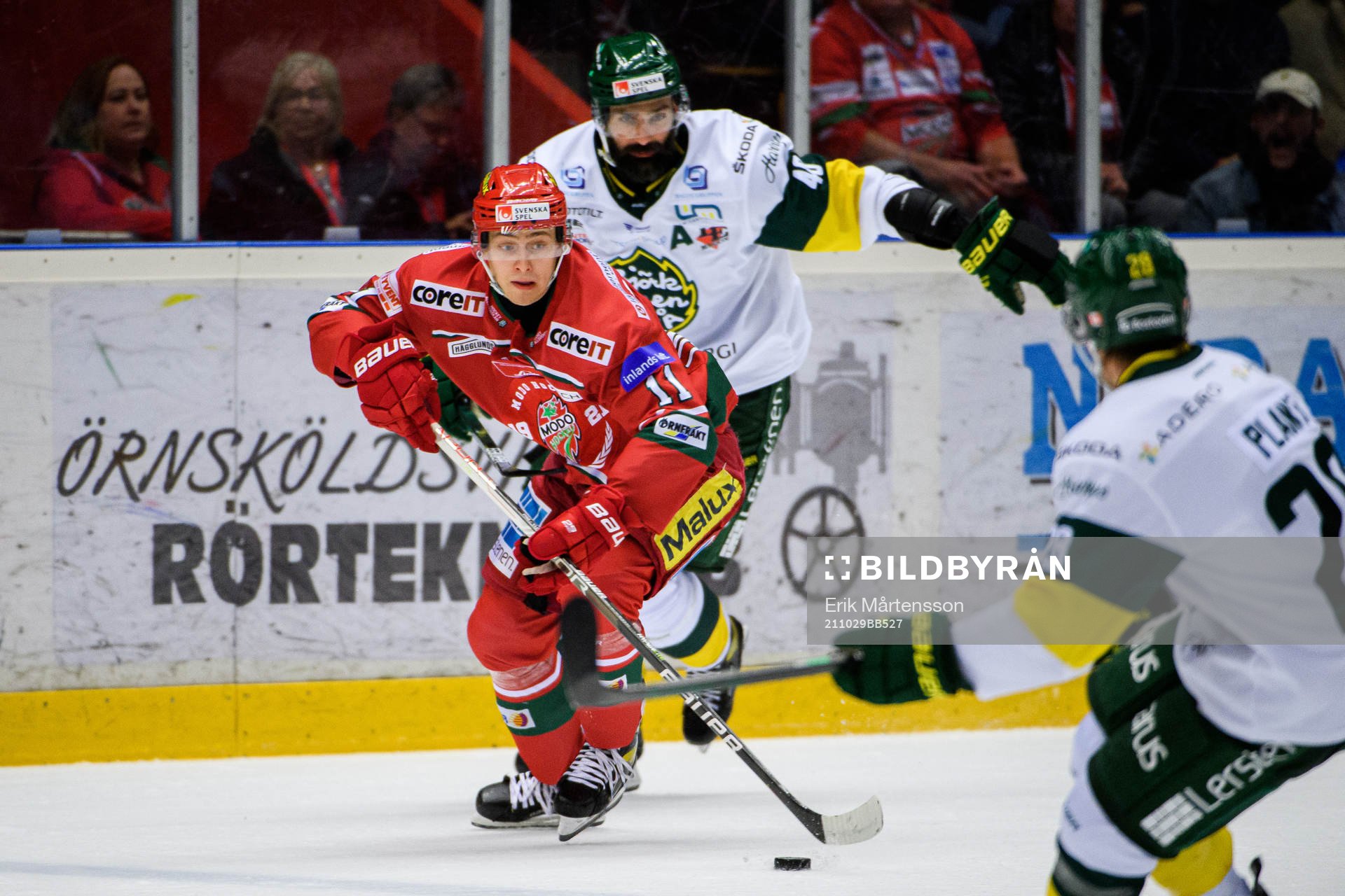 Modos Jeremias Lindewall och Björklövens Daniel Rahimi