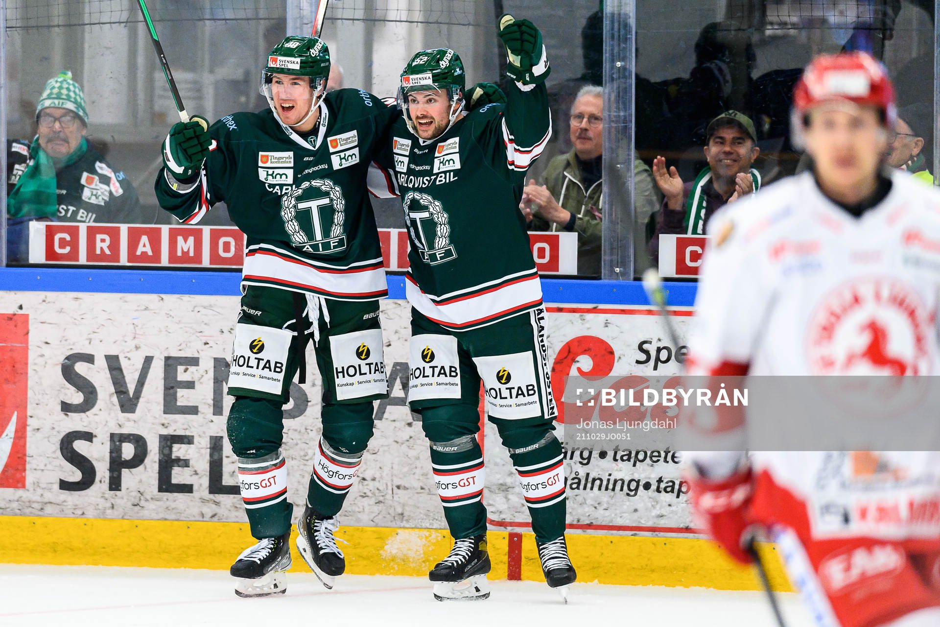 Tingsryds Tobias Fladeby och Ludvig Elvenes jublar