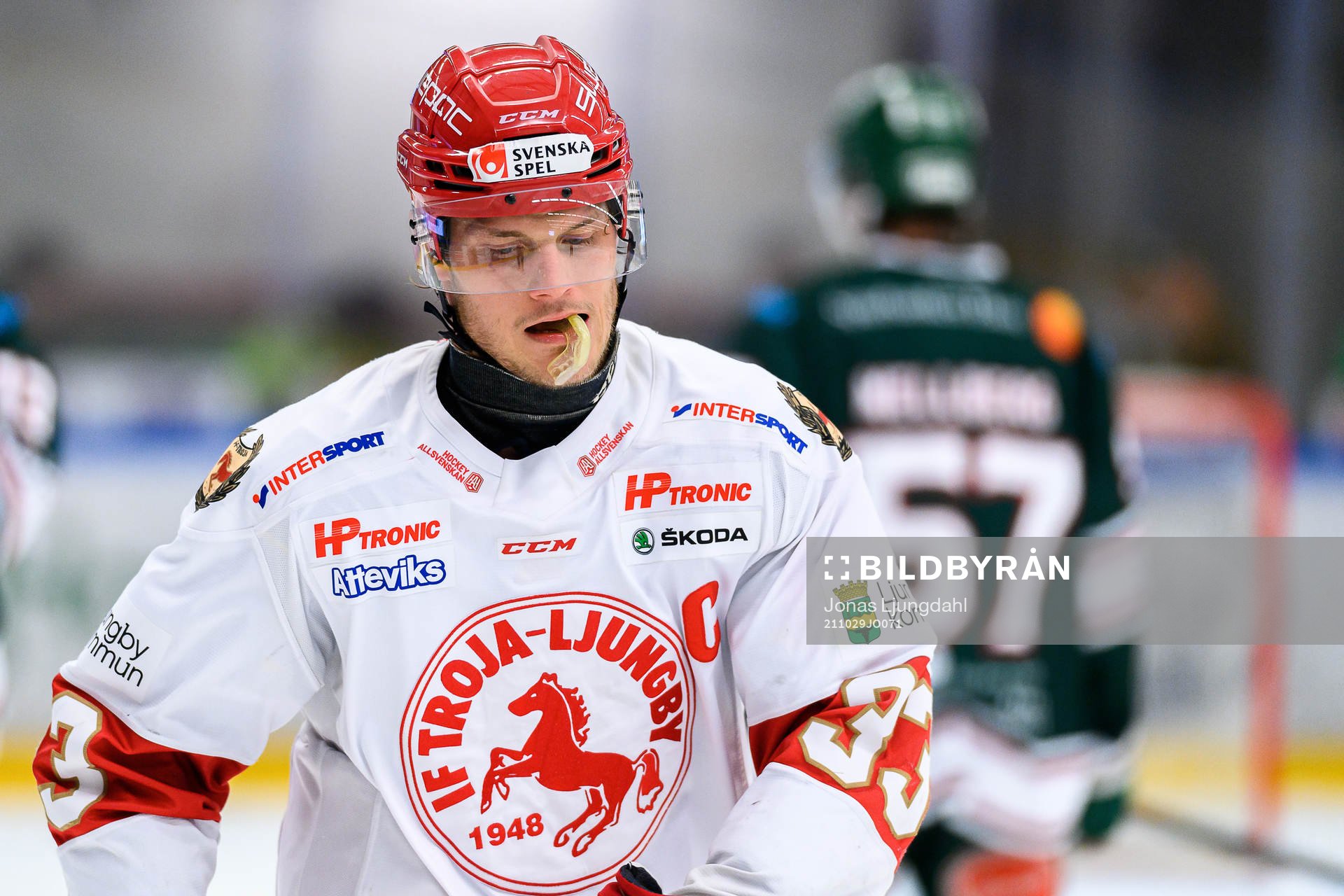 Troja-Ljungbys  Daniel Karlsson Thörnros deppar