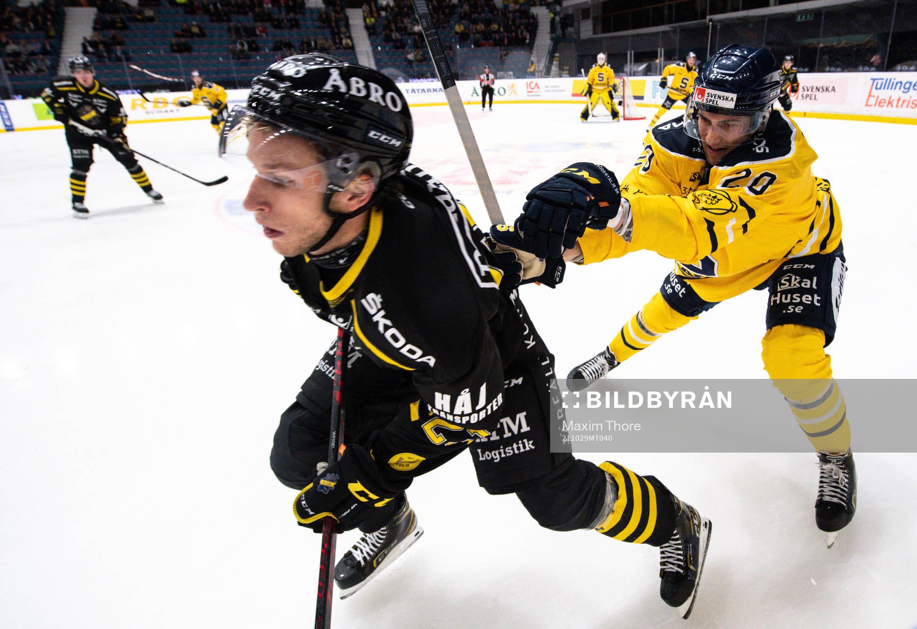 s Fredric Weigel och Södertäljes Tobias Lindberg