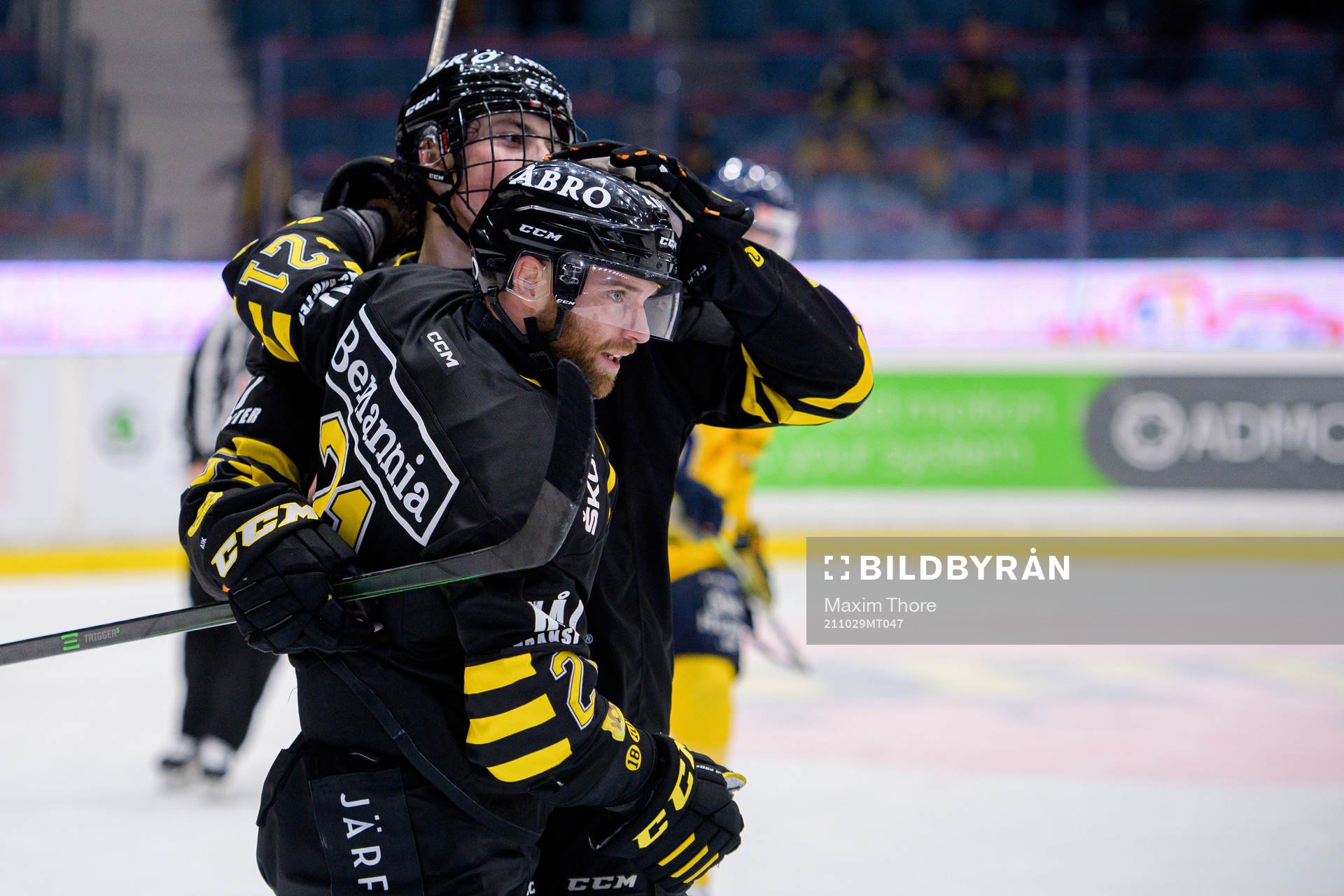 s Christian Sandberg och Dalibor Dvorsky jublar