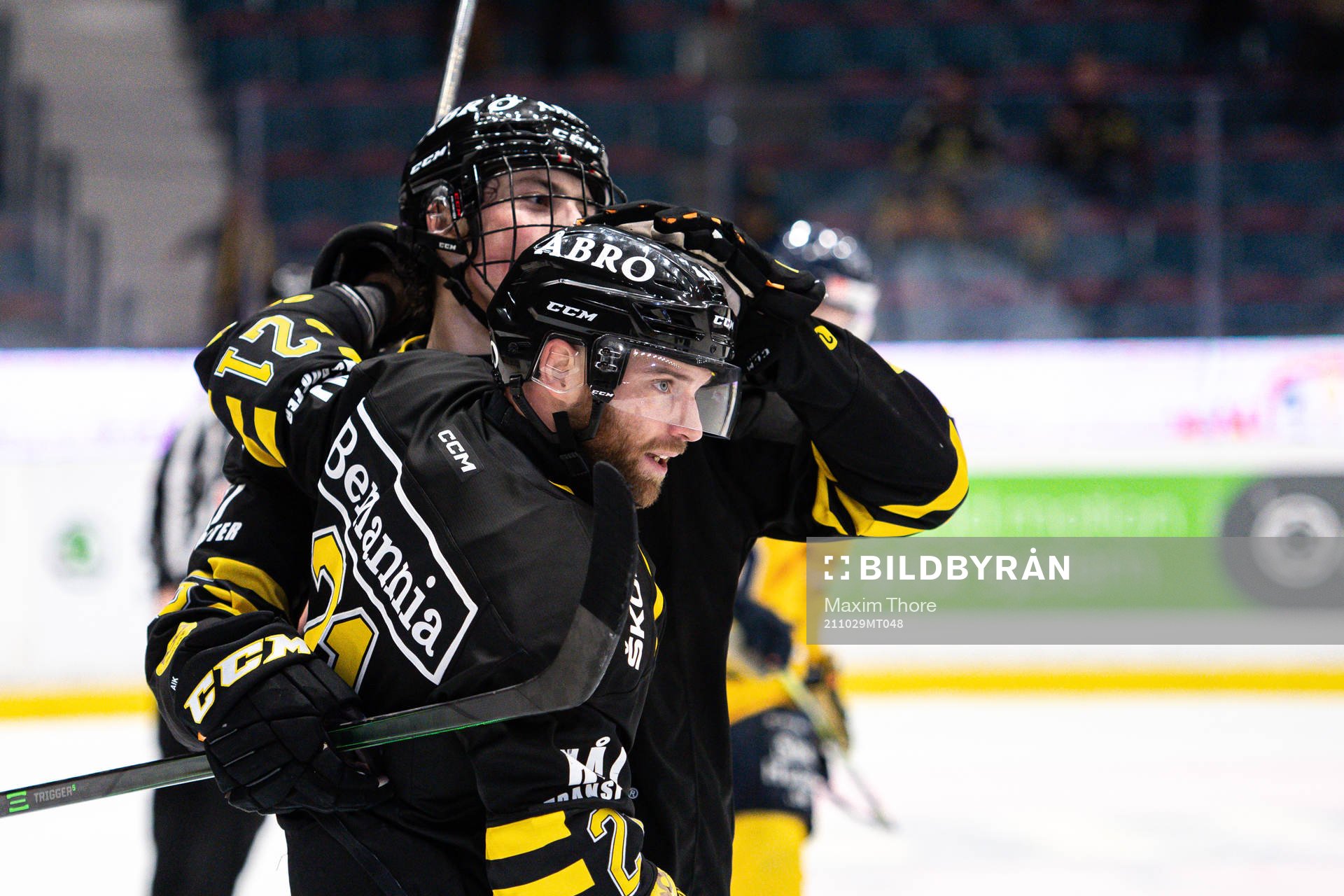 s Christian Sandberg och Dalibor Dvorsky jublar