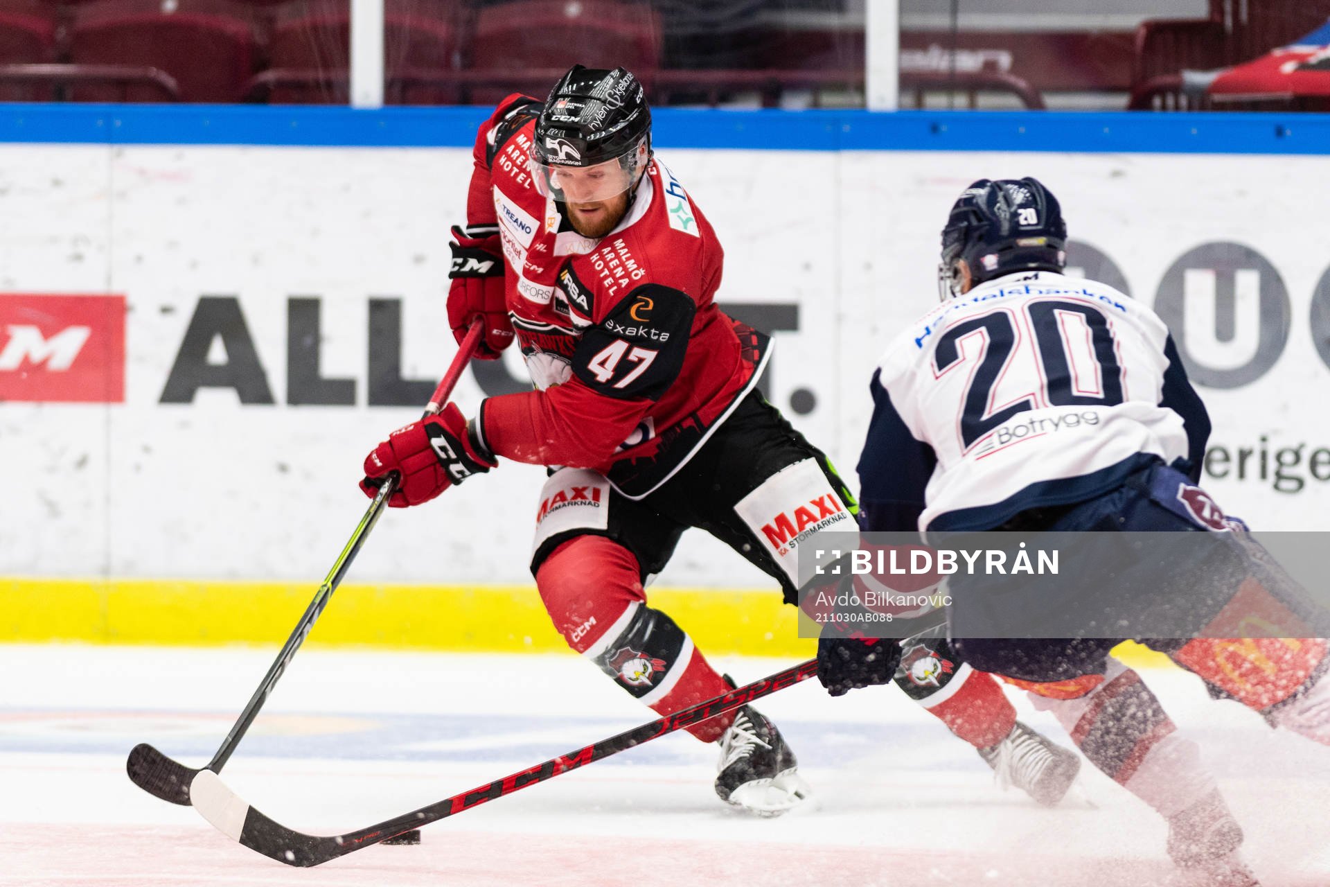 Malmö Redhawks Joakim Ryan och Linköpings Nikola Pasic