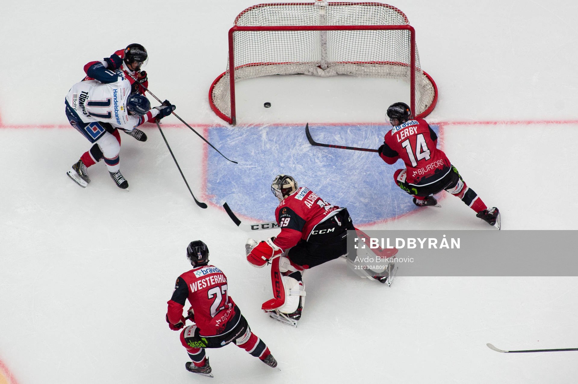 Linköpings Henrik Törnqvist gör mål bakom Malmö