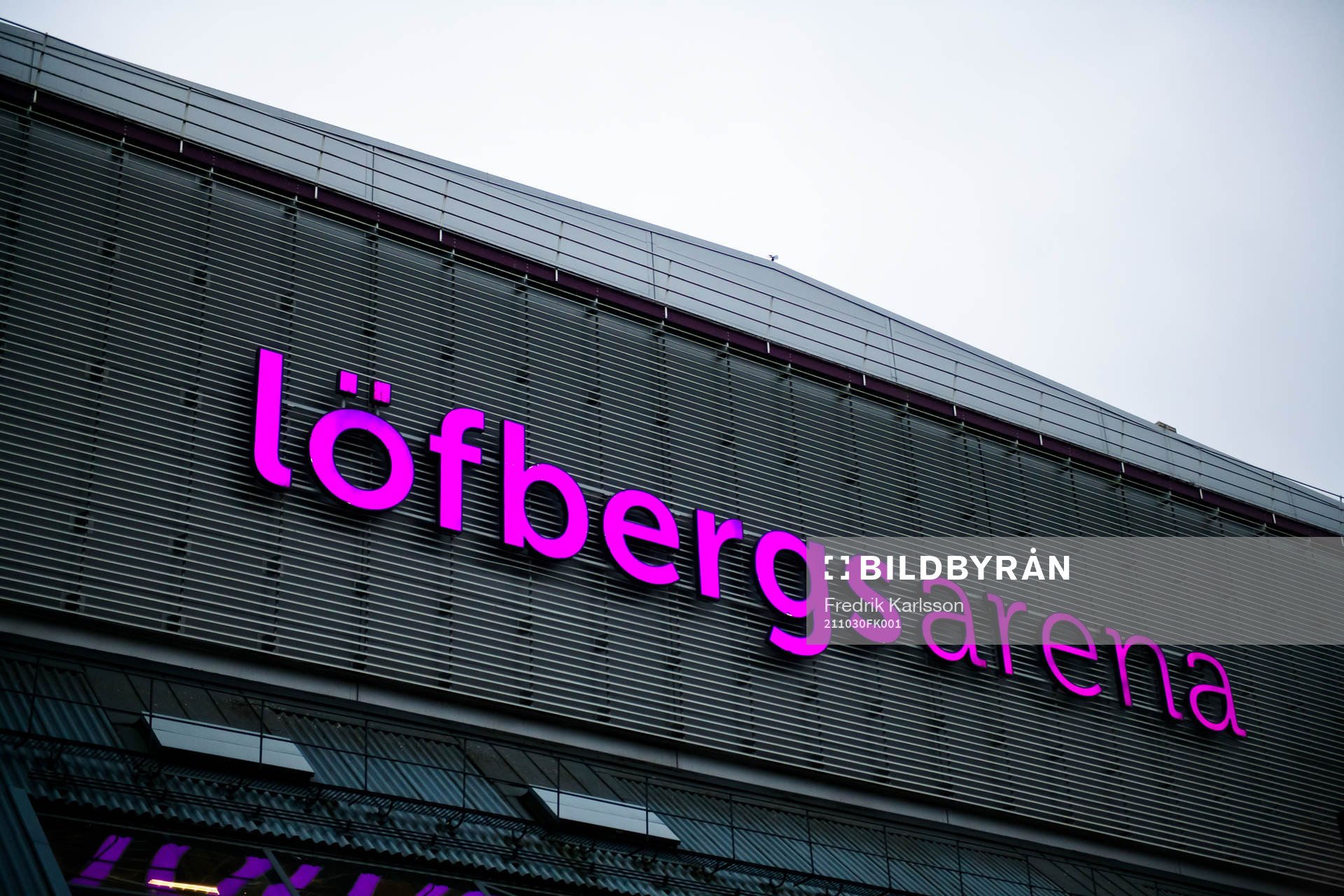 Exteriör av Löfbergs Arena