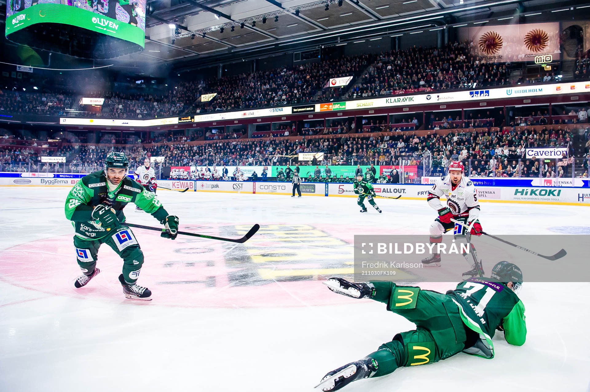 Färjestads Martin Johansson och Frölundas Mats Rosseli