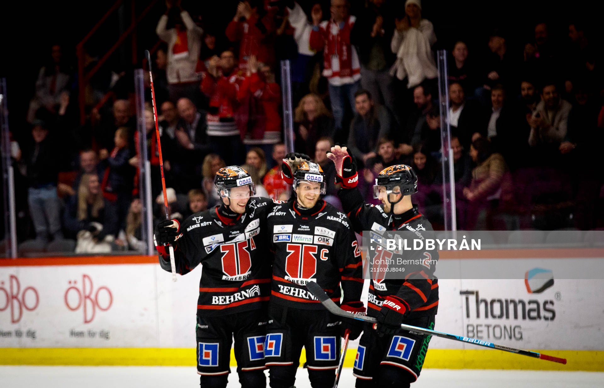 Örebros Jani Lajunen gör 3-1 och jublar med Gustav