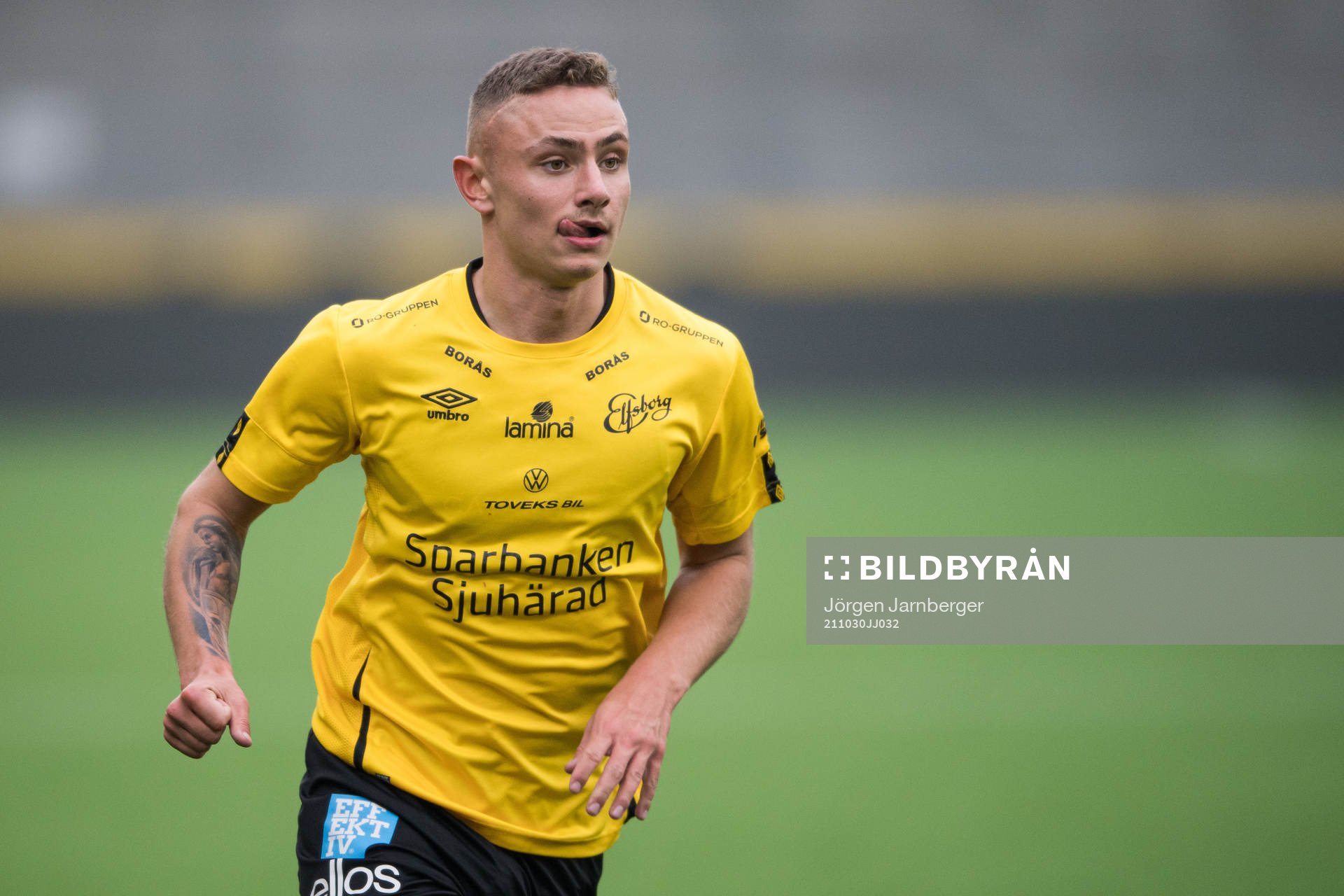 Elfsborgs Theo Lind under fotbollsmatchen i P19 Allsvenskan södra mellan Elfsborg och Halmstad den 30 oktober 2021 i Borås. 