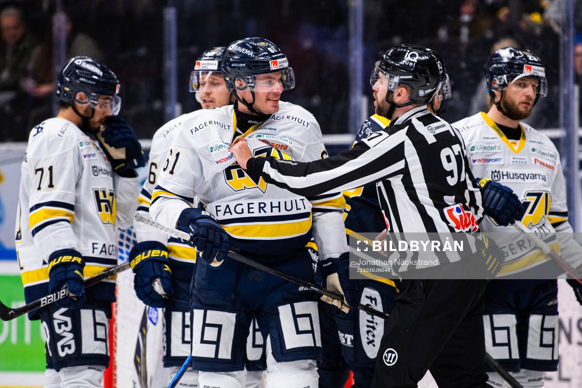 s HV71:s Juuso Ikonen