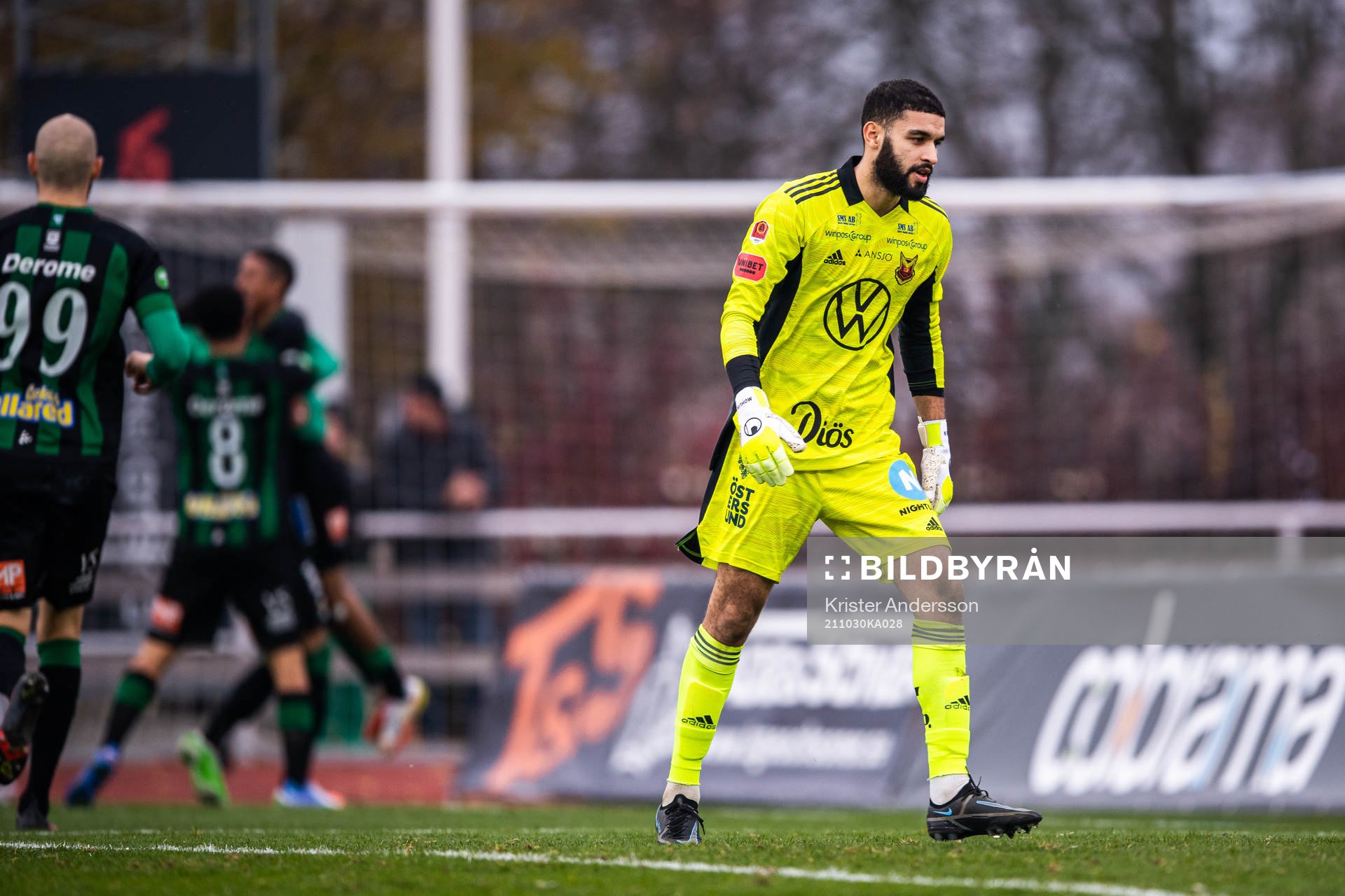 Östersunds målvakt Sixten Mohlin deppar