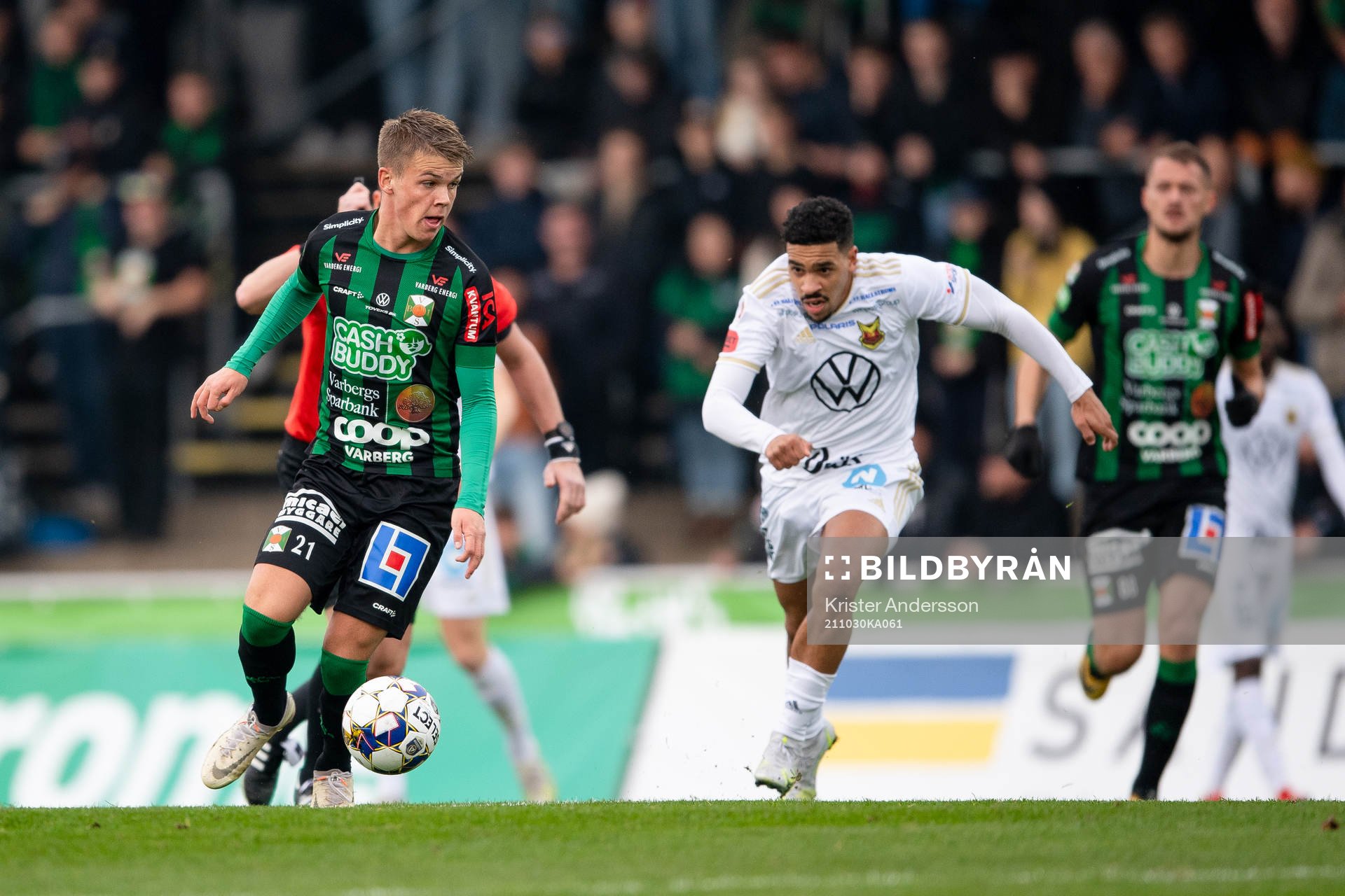 Varbergs Tashreeq Matthews och Östersunds Marco Weymans