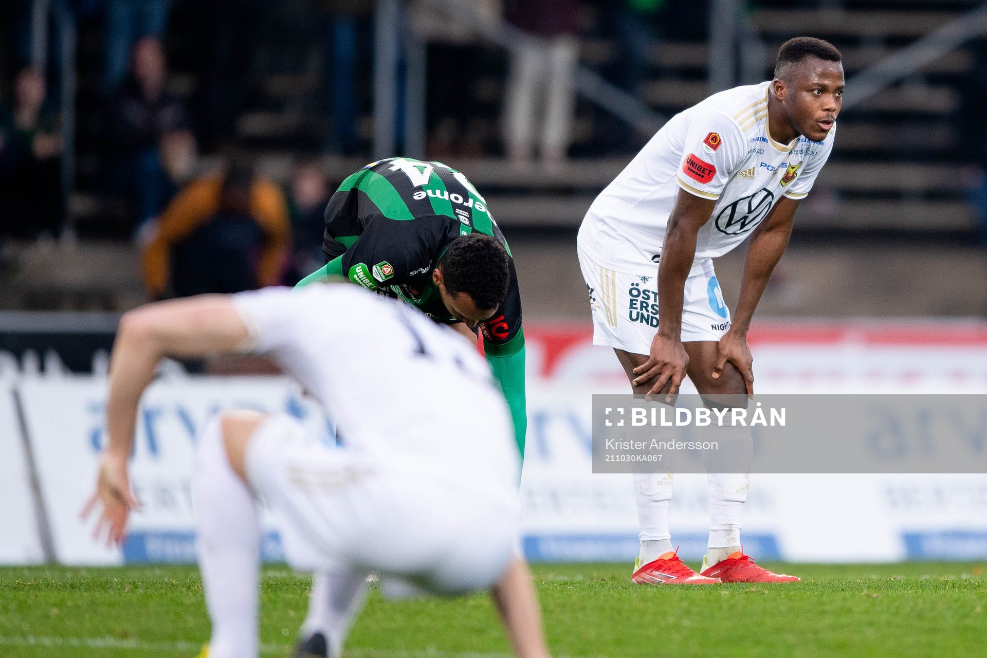Östersunds Patrick Kpozo deppar