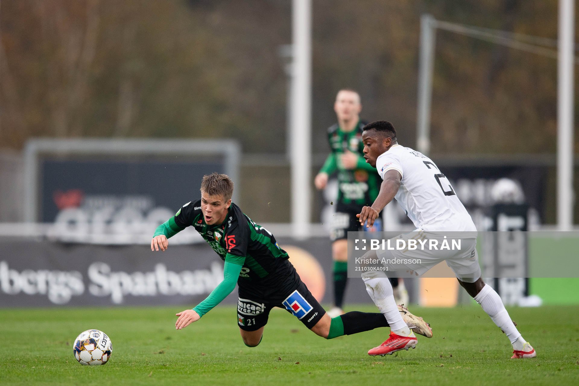 Varbergs Victor Karlsson  och Östersunds Patrick Kpozo