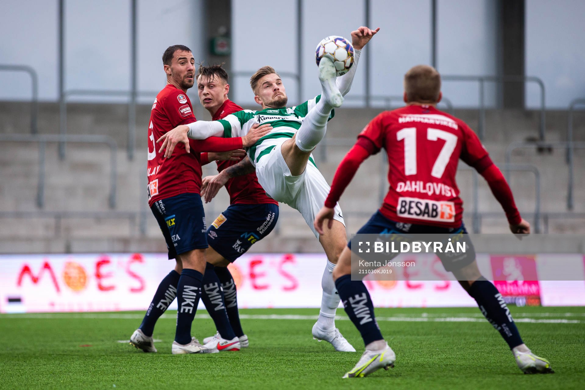 Västerås Erik Björndahl mot Örgrytes Jonathan Azulay