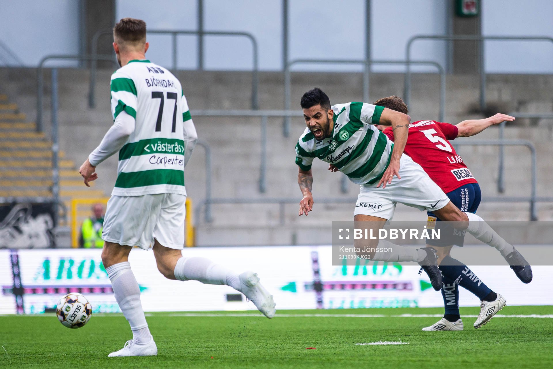 Västerås Pedro Ribeiro och Örgrytes Anton Lans