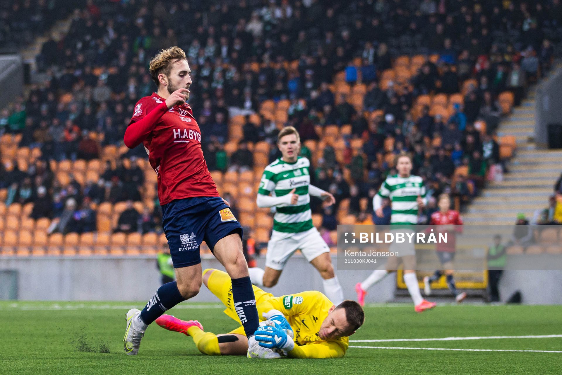 Västerås målvakt Anton Fagerström och Örgrytes Jack