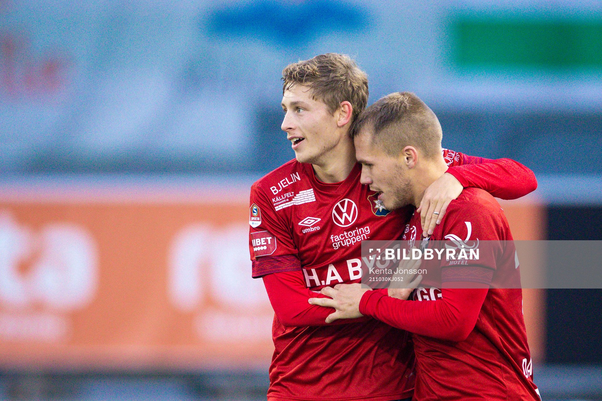Örgrytes Anton Andreasson och Hampus Dahlqvist jublar