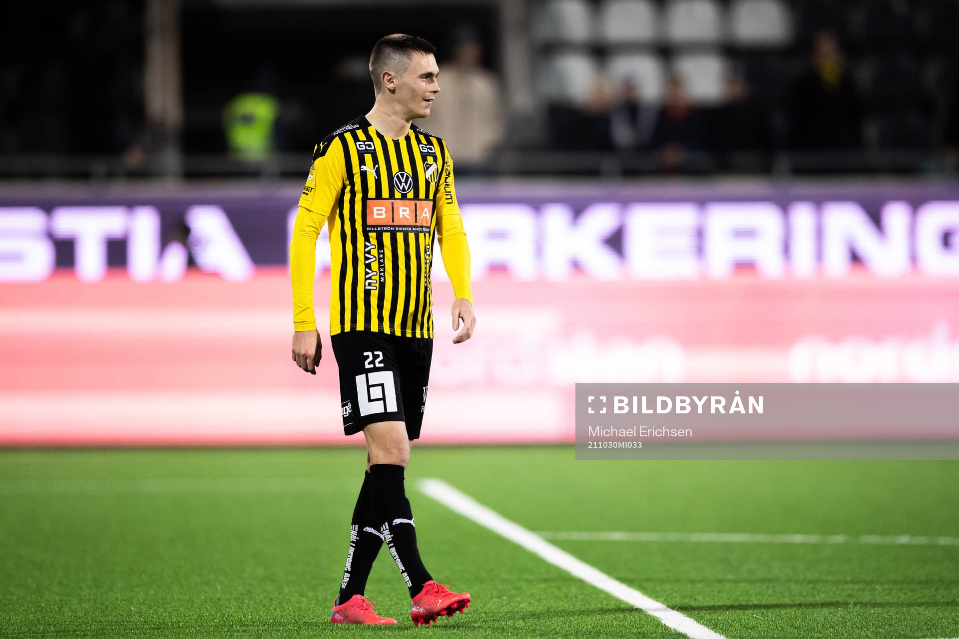 Häckens Tobias Carlsson deppar