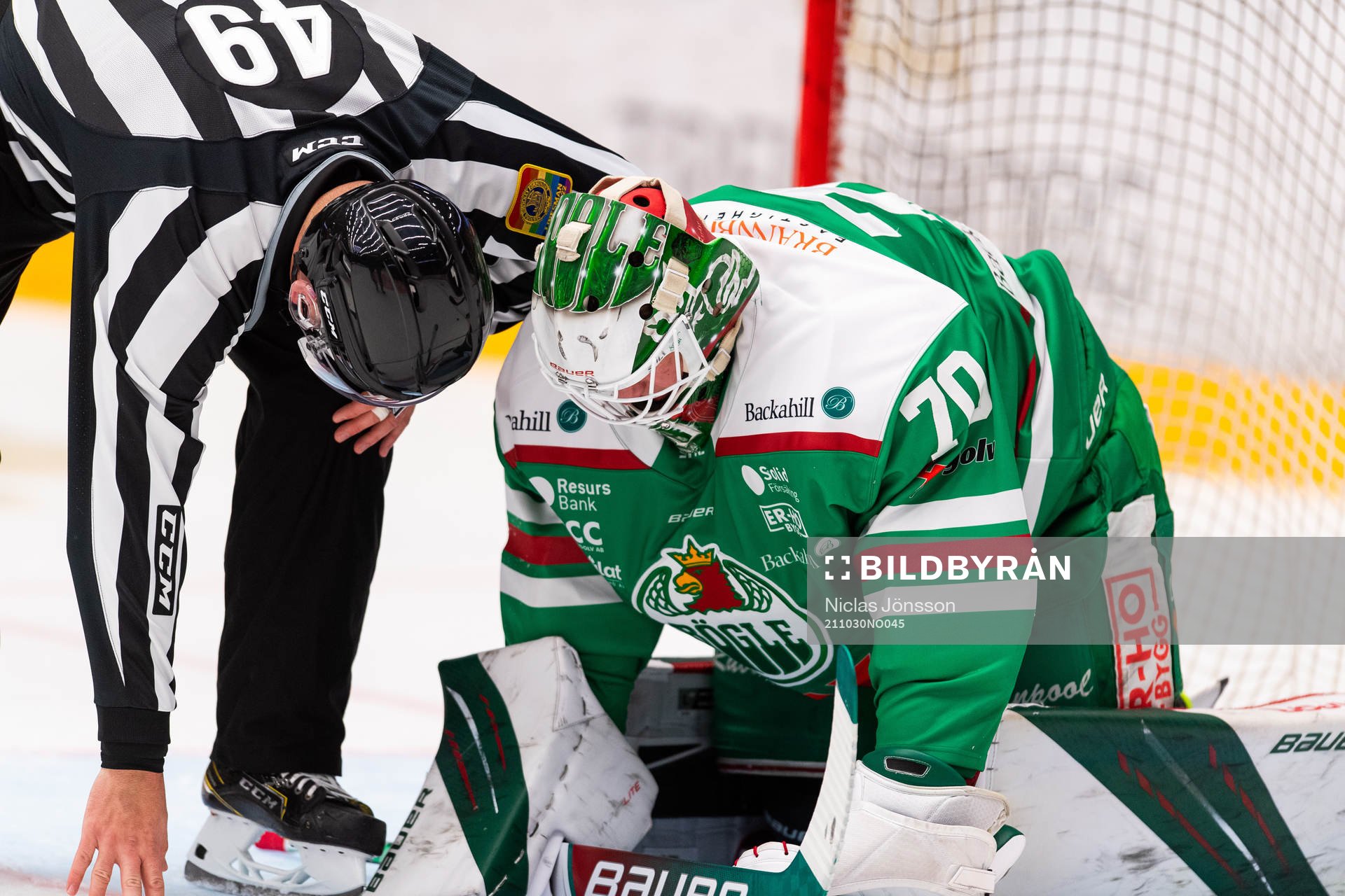 Rögles målvakt Calle Clang har ont