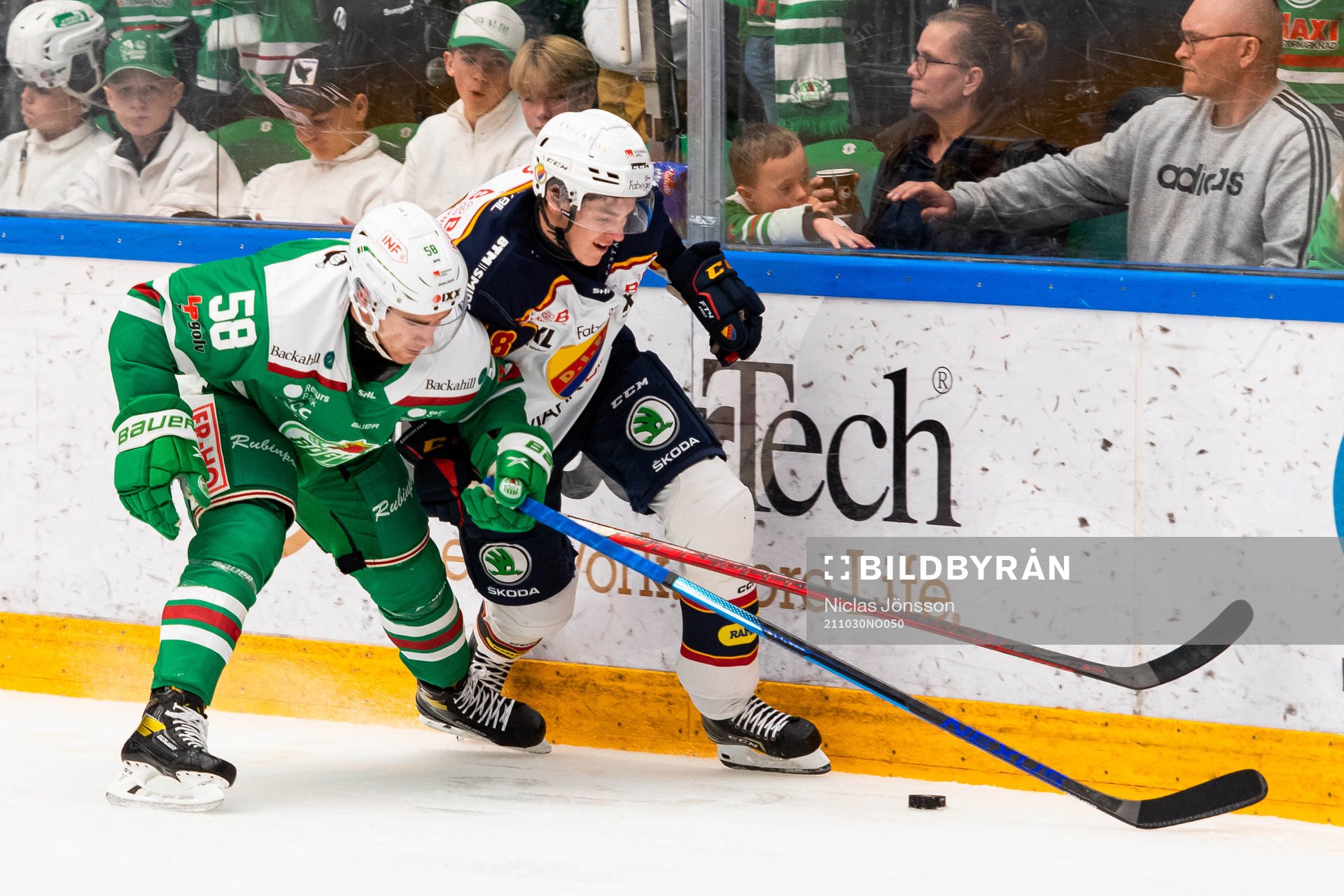 Rögles Ryan McKiernan och Djurgårdens Pontus Johansson