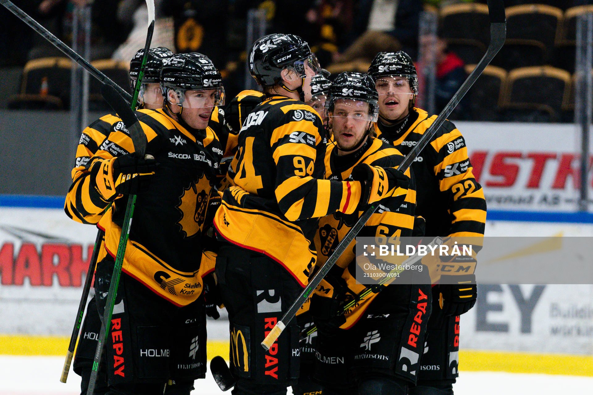 Skellefteås Jonathan Pudas jublar