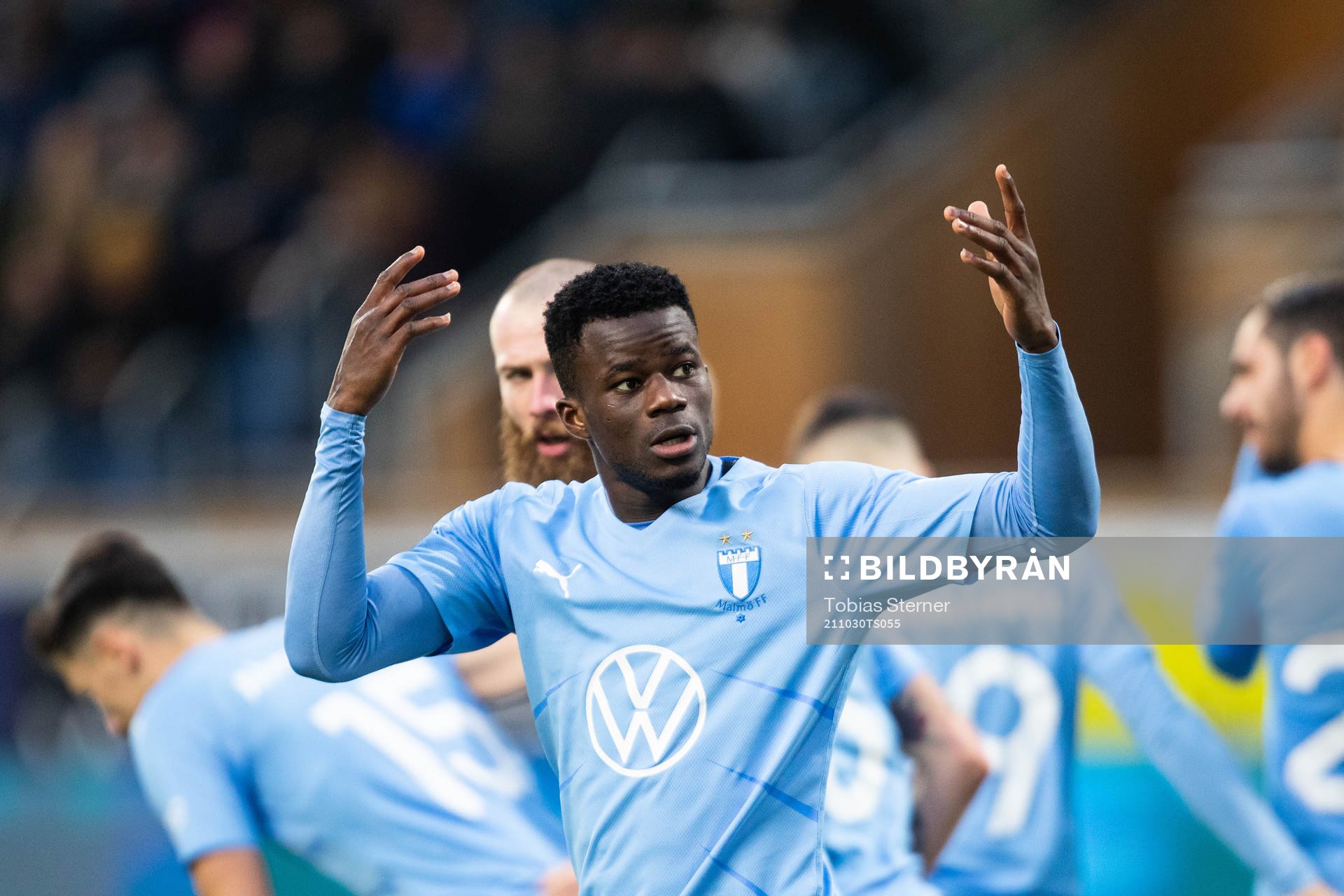 Malmös Malik Abubakari jublar