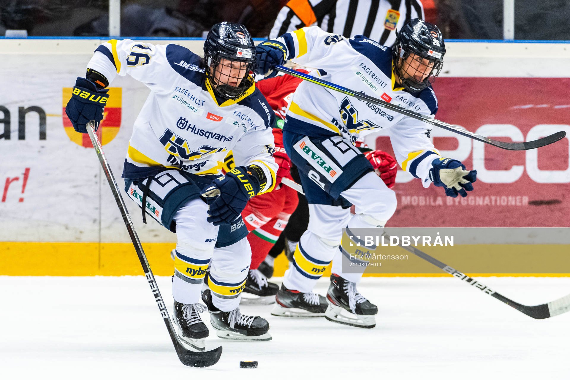 s Sarah Bujold och Hanna Olsson