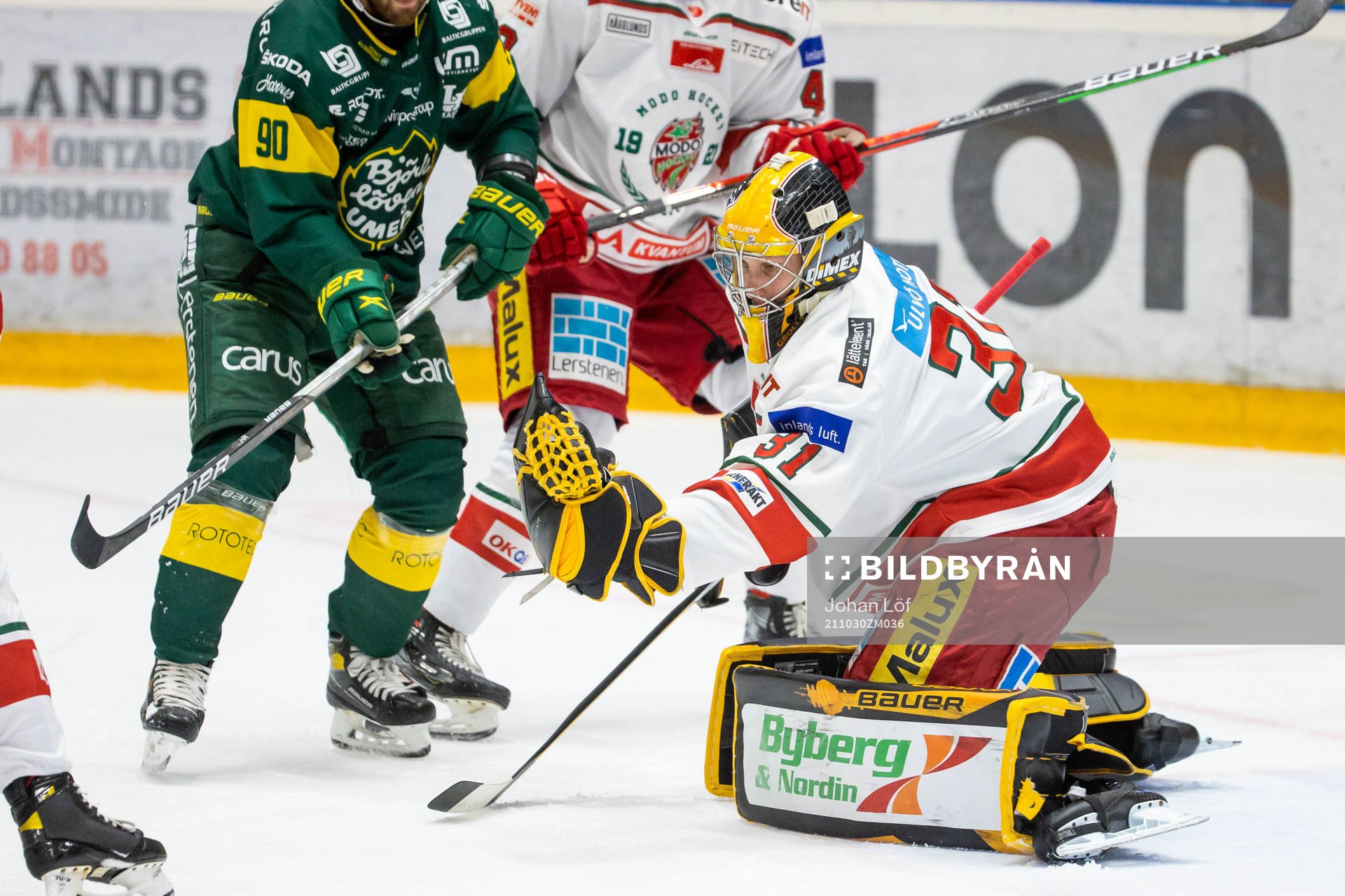 Modos målvakt Henrik Tikkanen