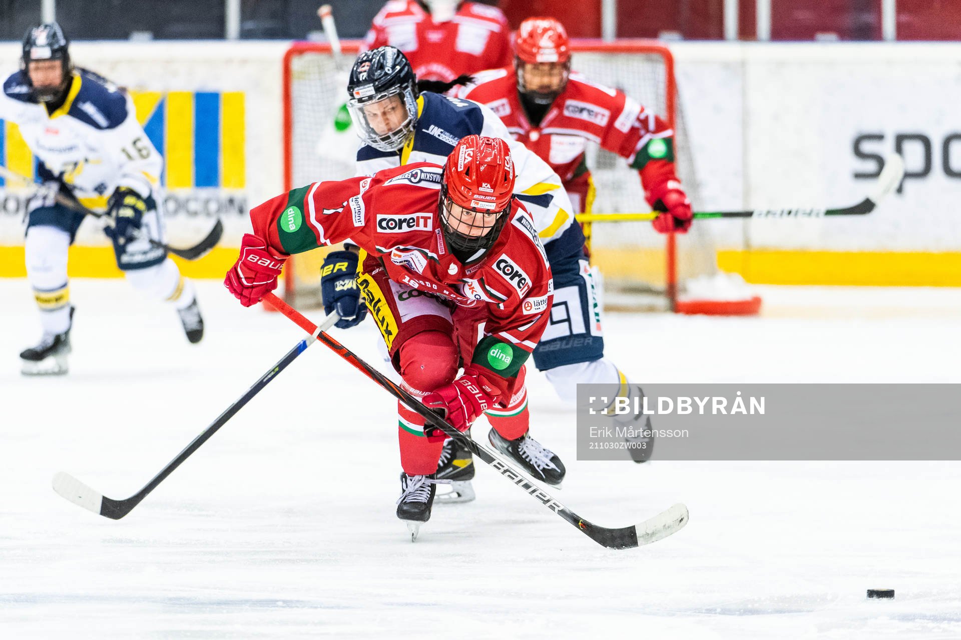 s Danielle Stone och Modos Lina Ljungblom