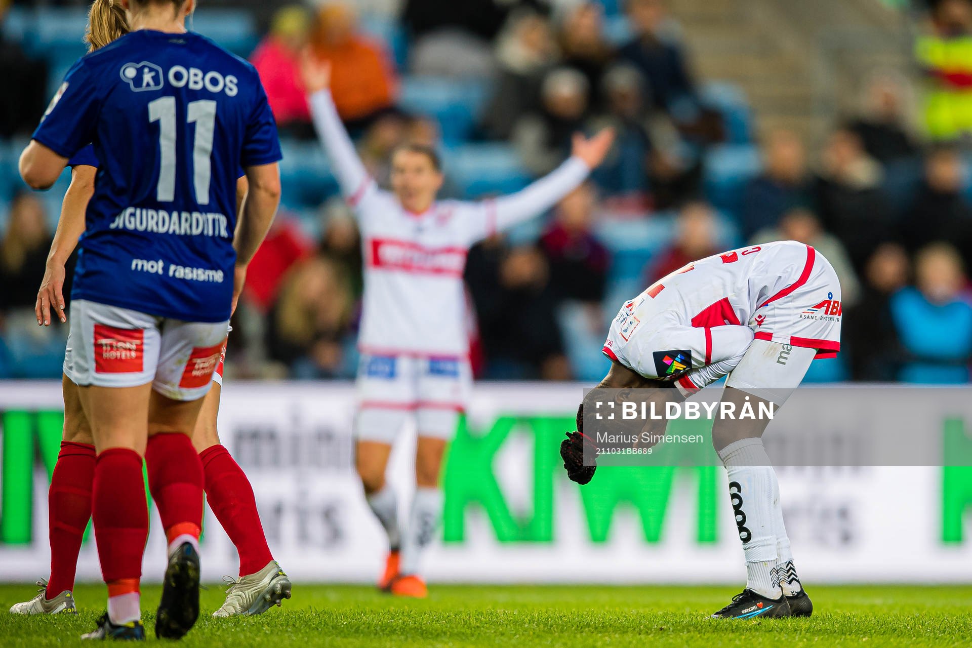 Kennya Kinda Esther Cordner of Sandviken looks dejected