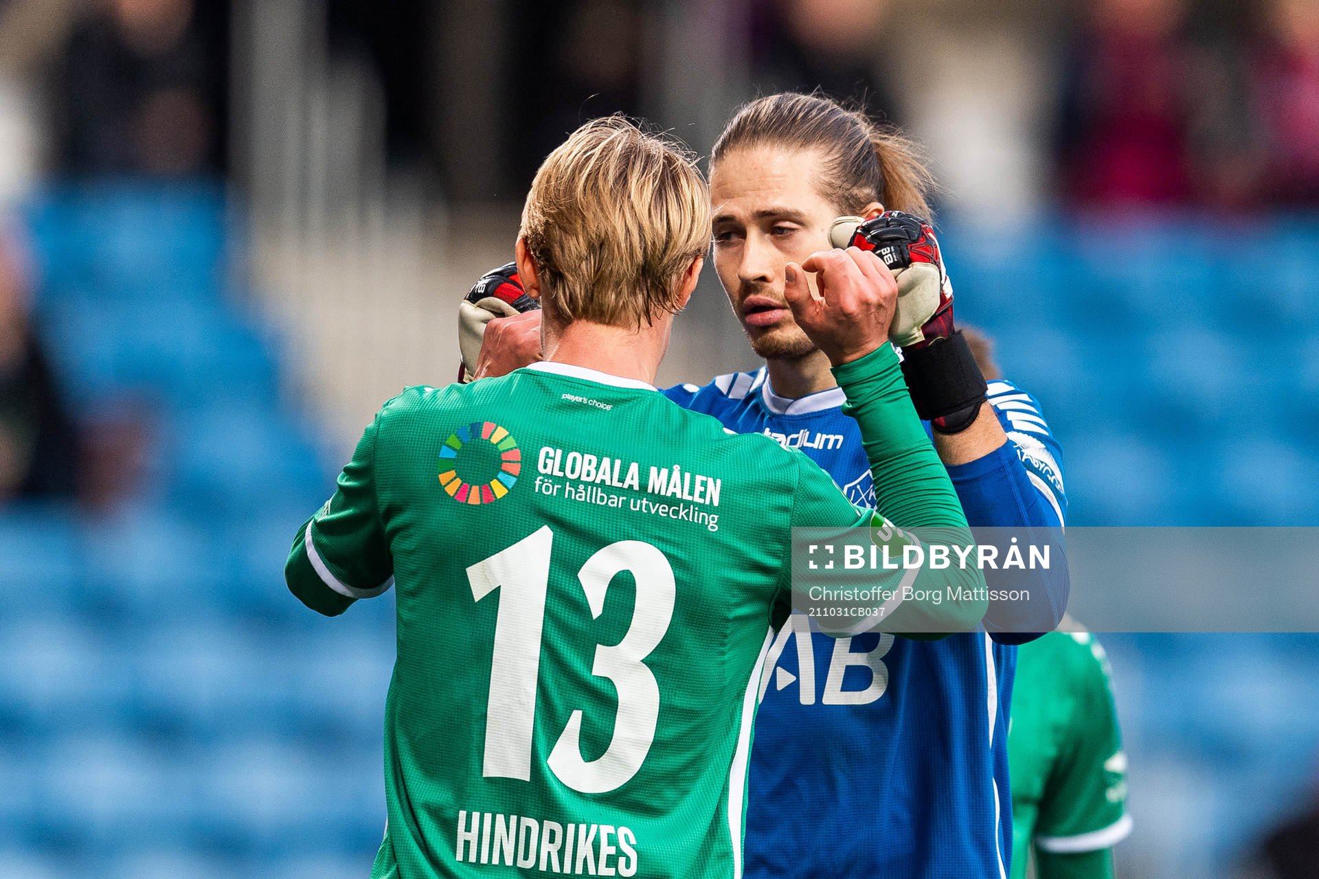 Brages målvakt Adrian Engdahl och Pontus Hindrikes