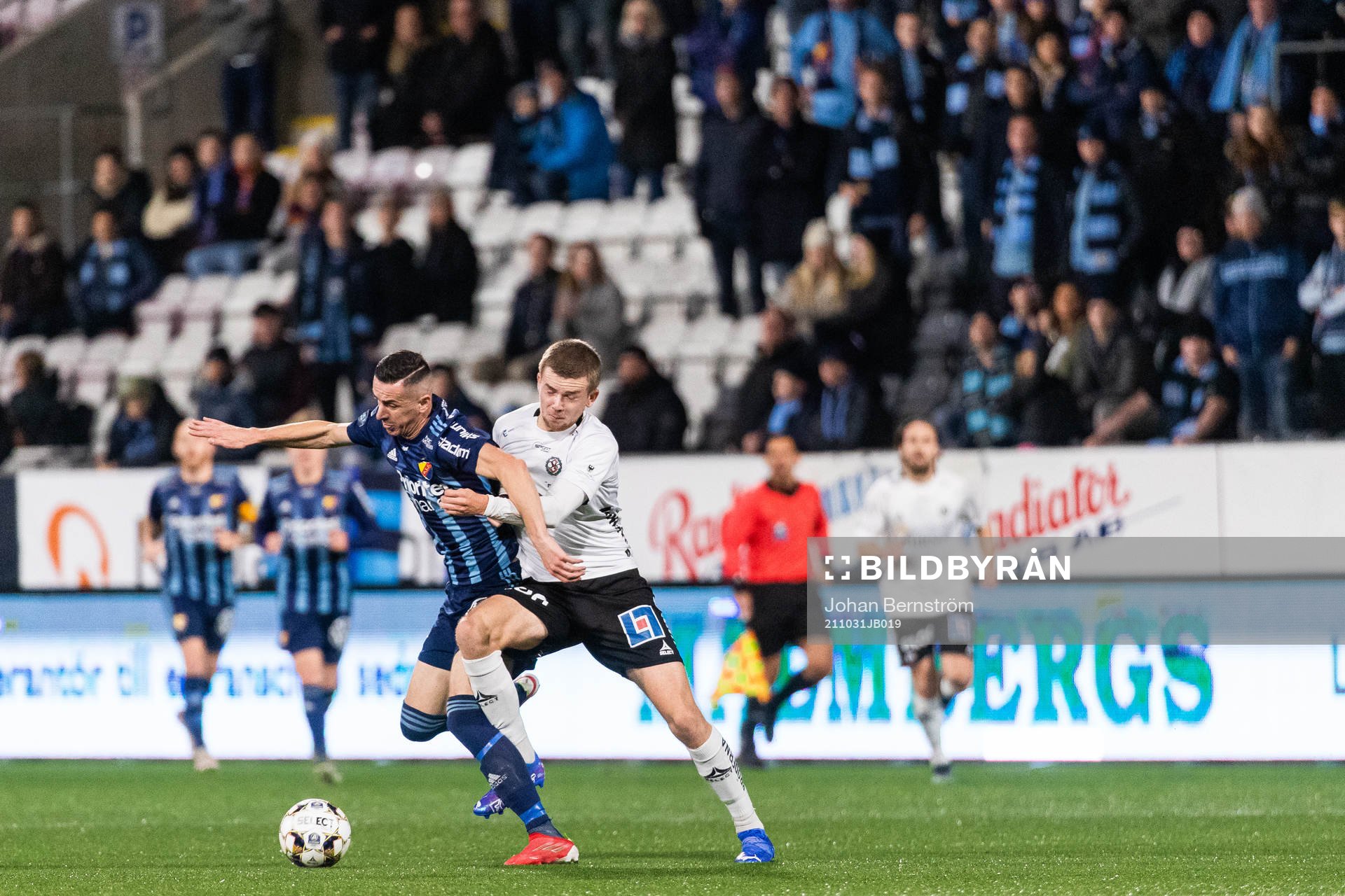 Djurgårdens Haris Radetinac och Örebros Niclas Bergmark