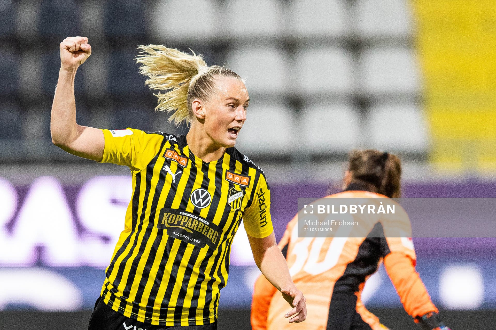Häckens Stina Blackstenius jublar