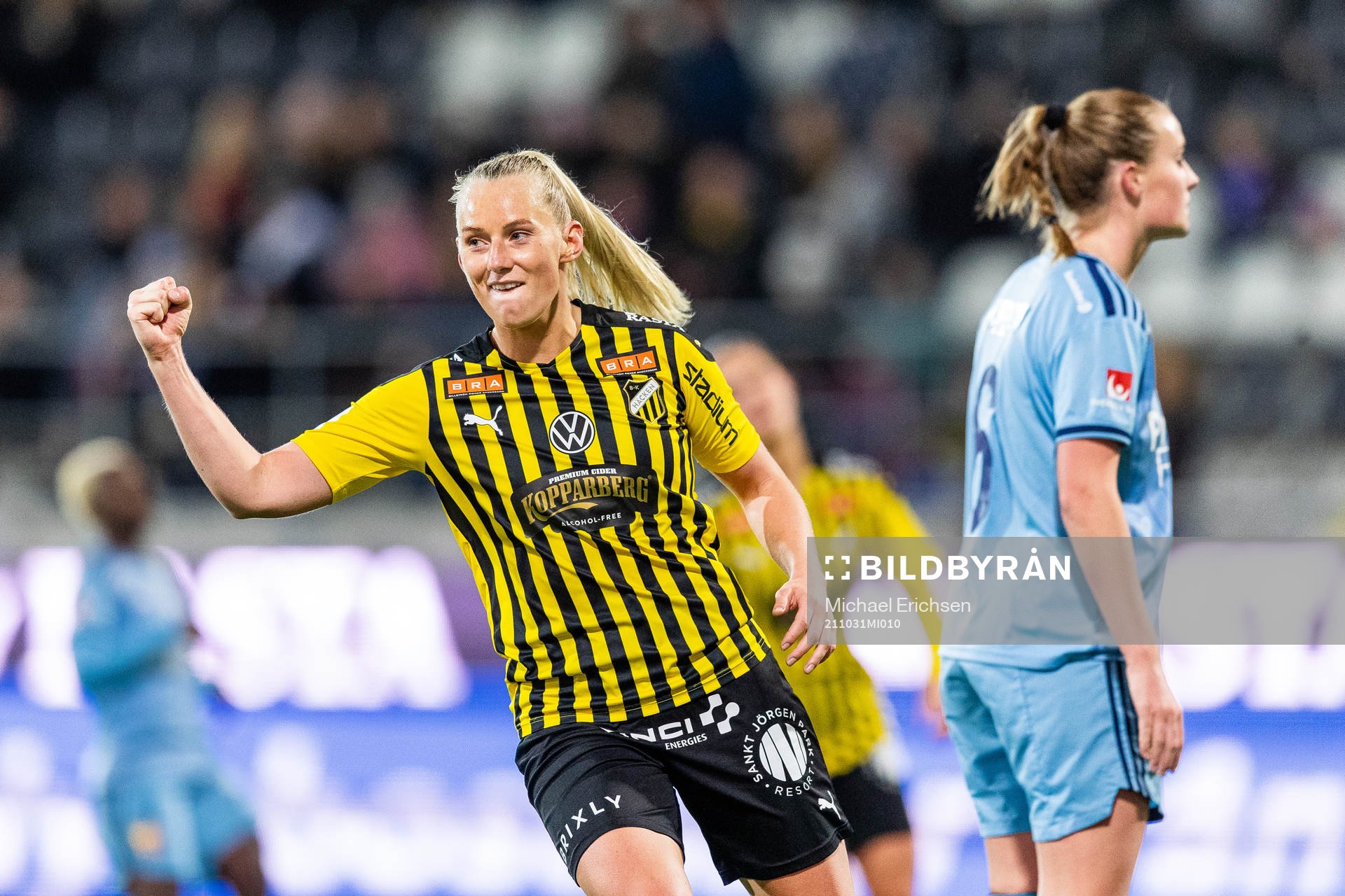 Häckens Stina Blackstenius jublar