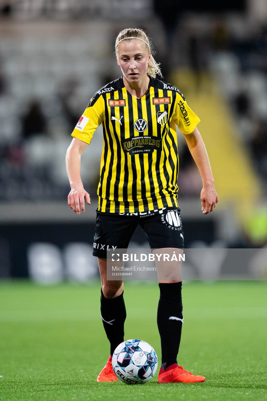 Häckens Julia Karlernäs