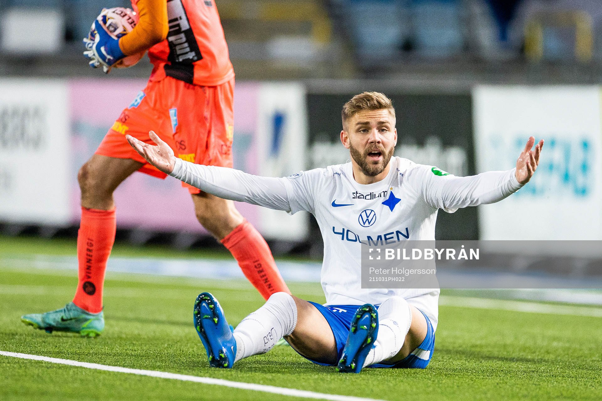 IFK Norrköpings Christoffer Nyman reagerar