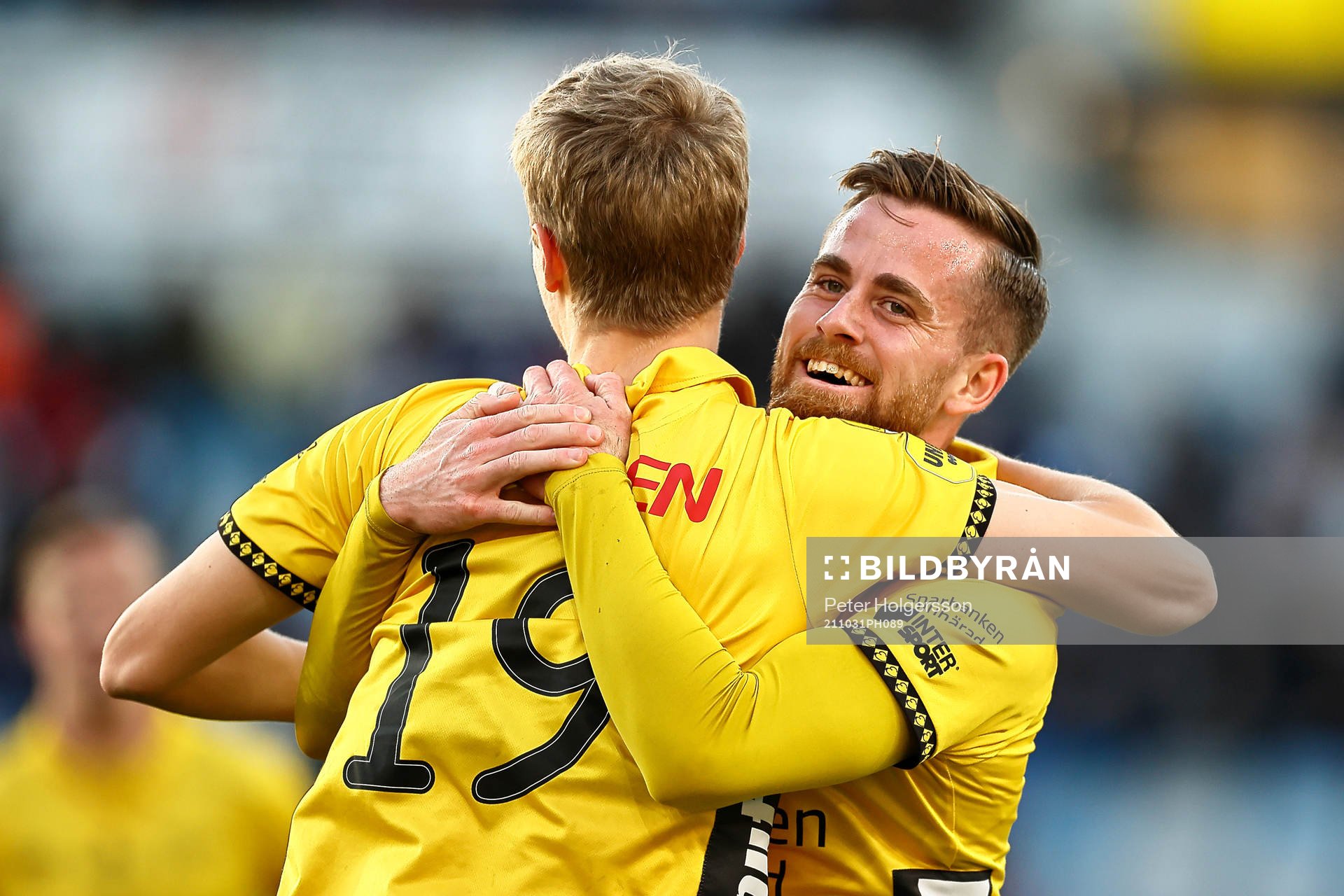 Elfsborgs Rasmus Alm jublar med Jeppe Møldrup Okkels