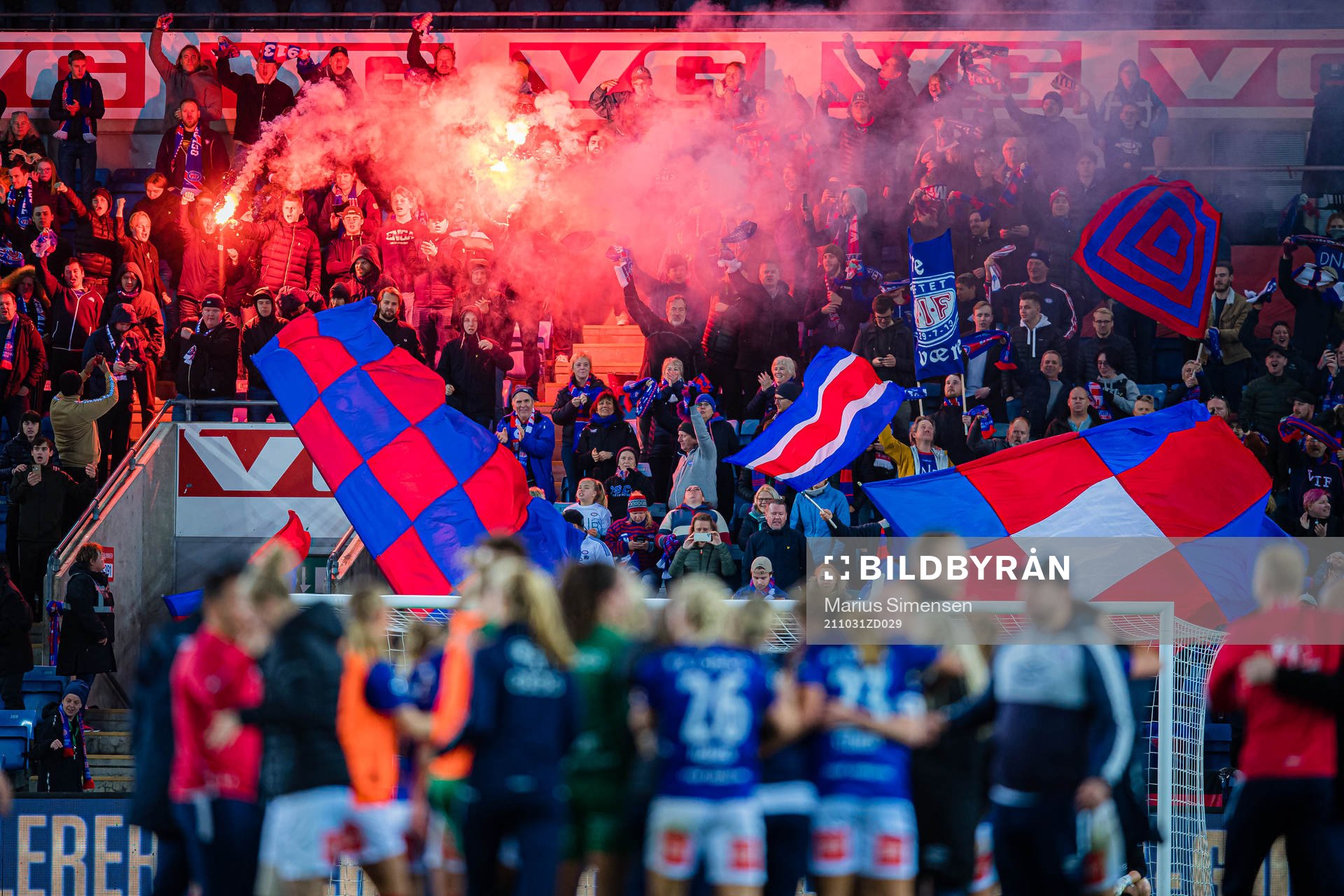 Fans of Vålerenga celebrates